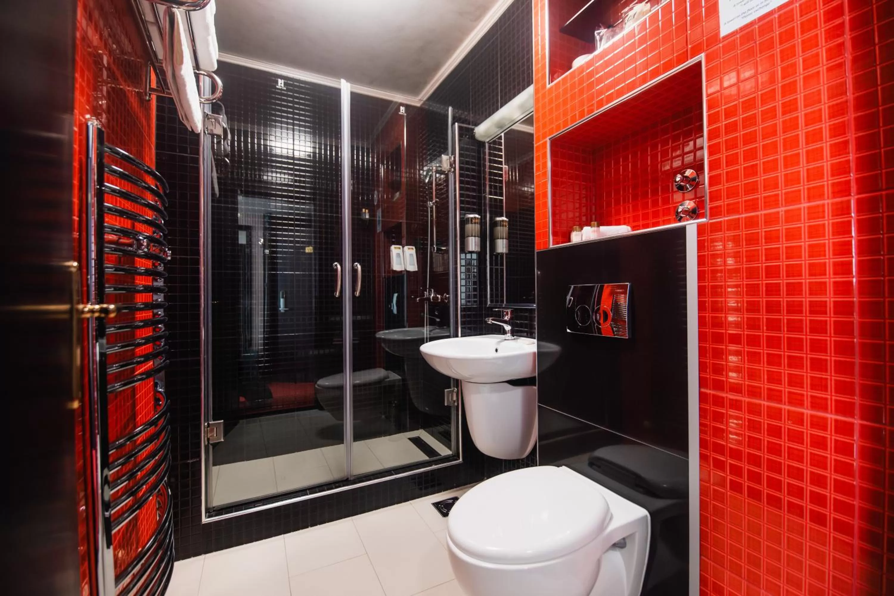 Bathroom in Prezident Hotel