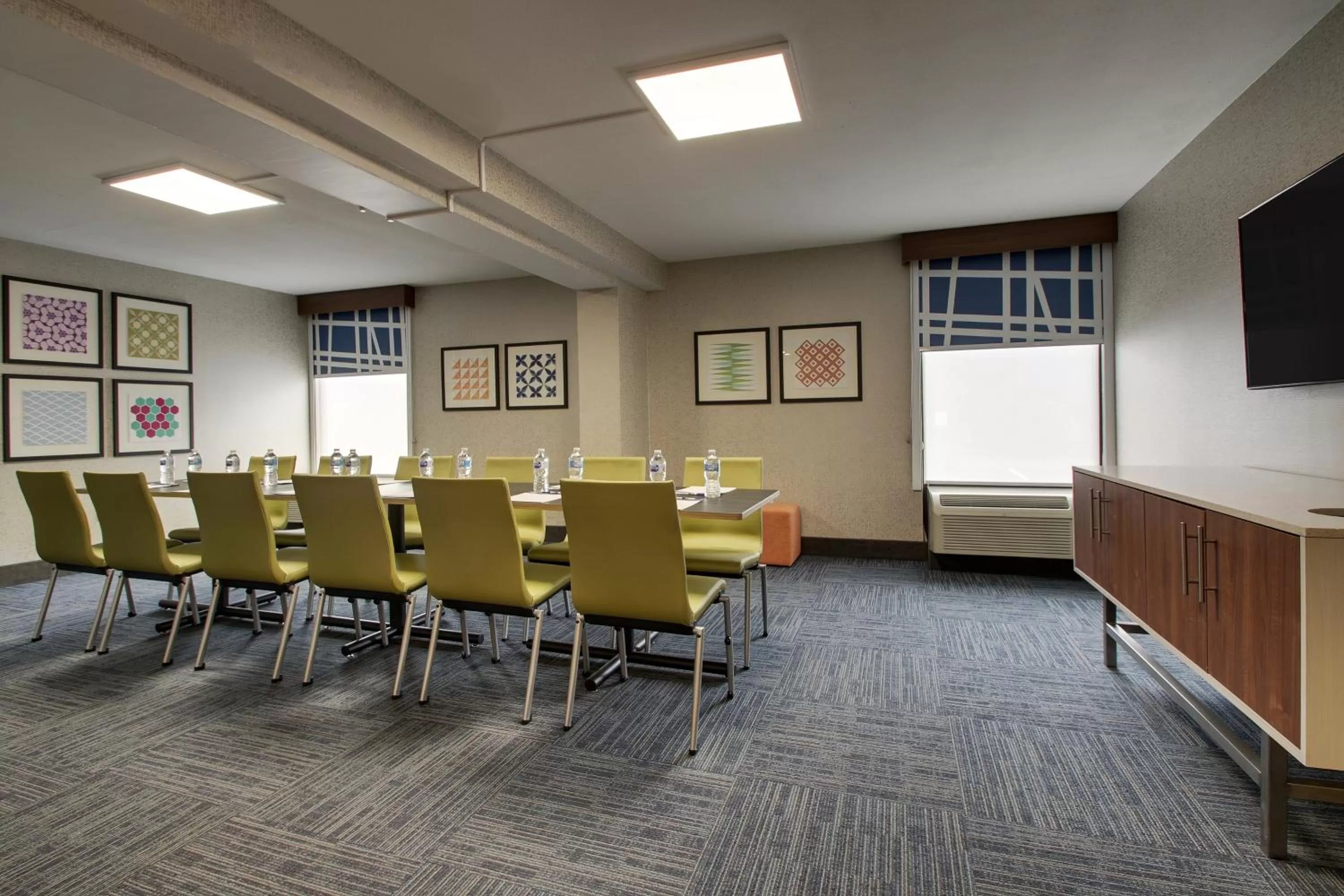 Meeting/conference room in Holiday Inn Express Voorhees/ Mt. Laurel by IHG