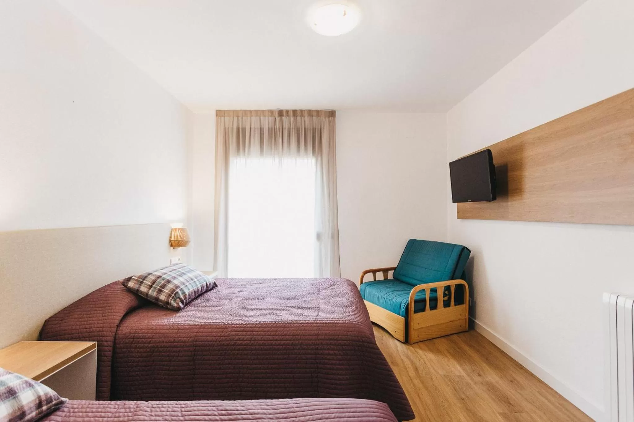 Bedroom, Bed in Hotel Catalunya Ribes de Freser