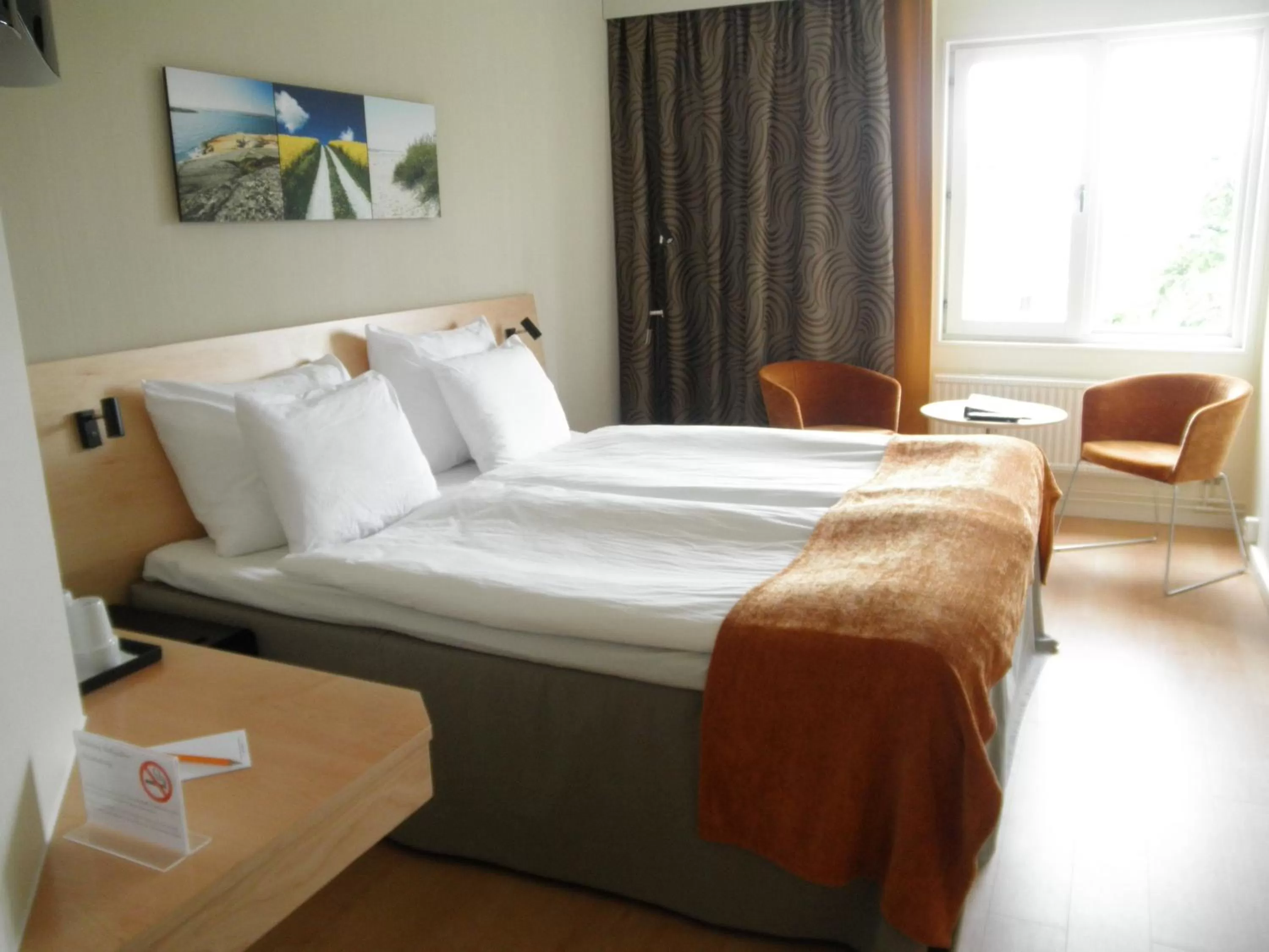 Photo of the whole room, Bed in Hotell Erikslund