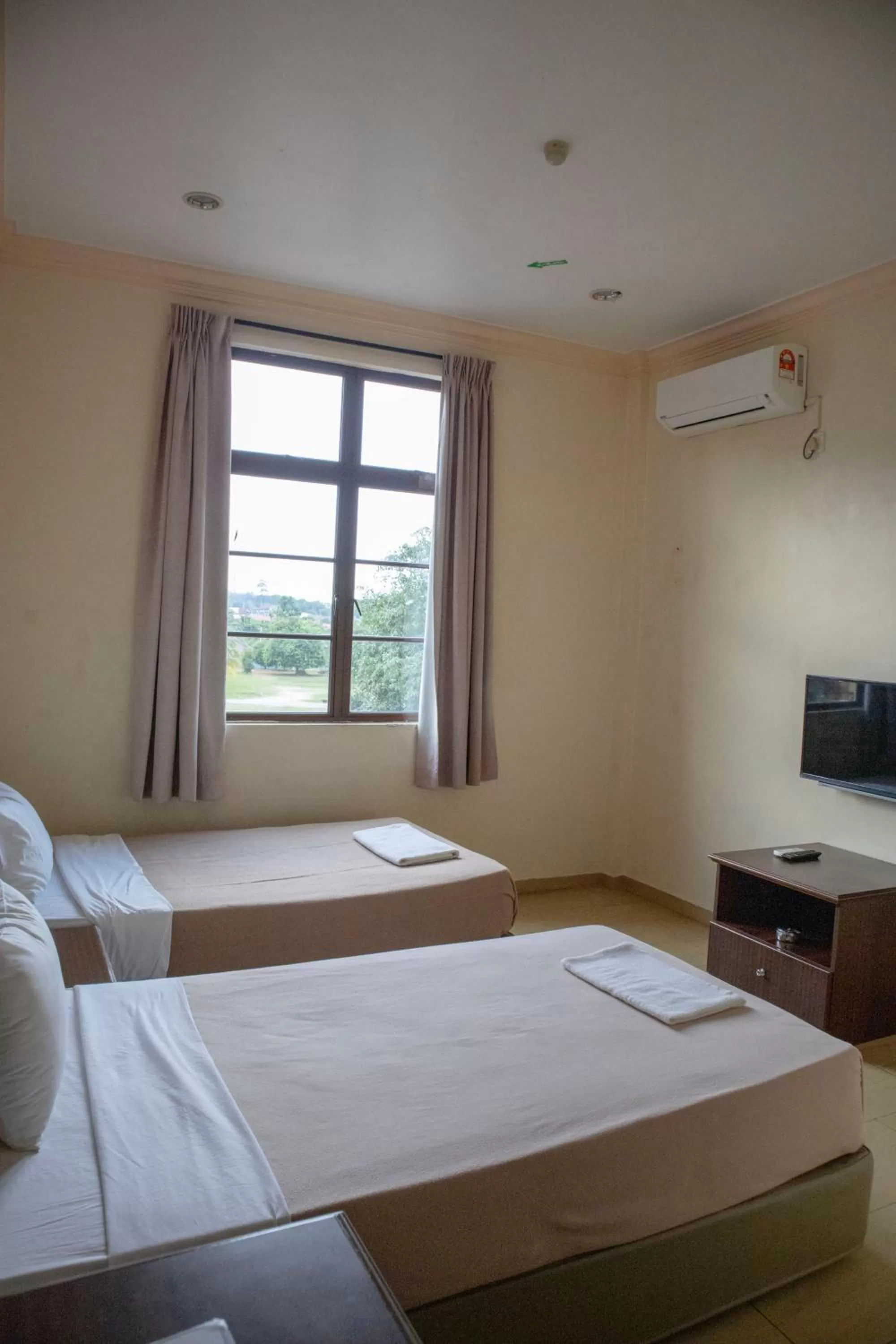 Bed in Hotel Wangsamas