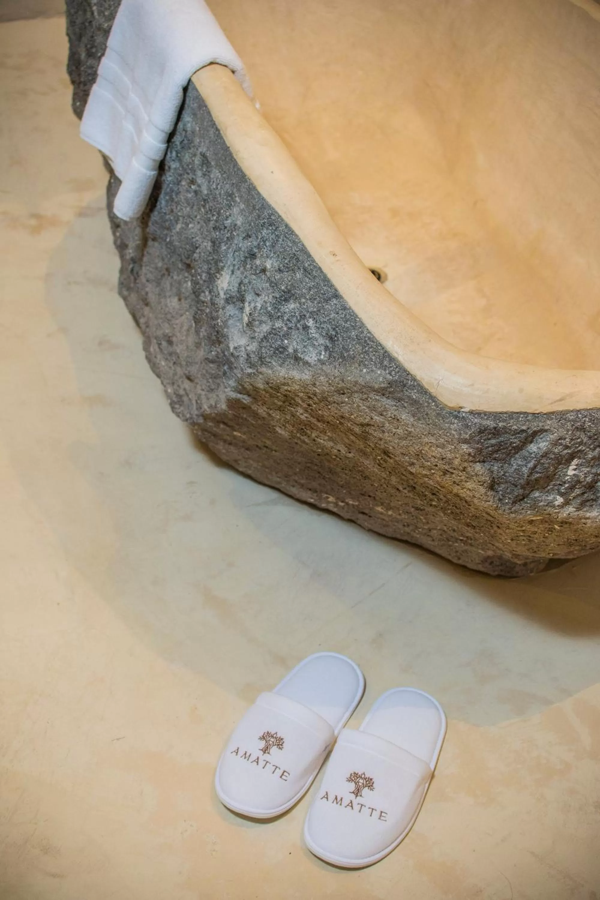 Bath in Hotel Amatte San Miguel de Allende