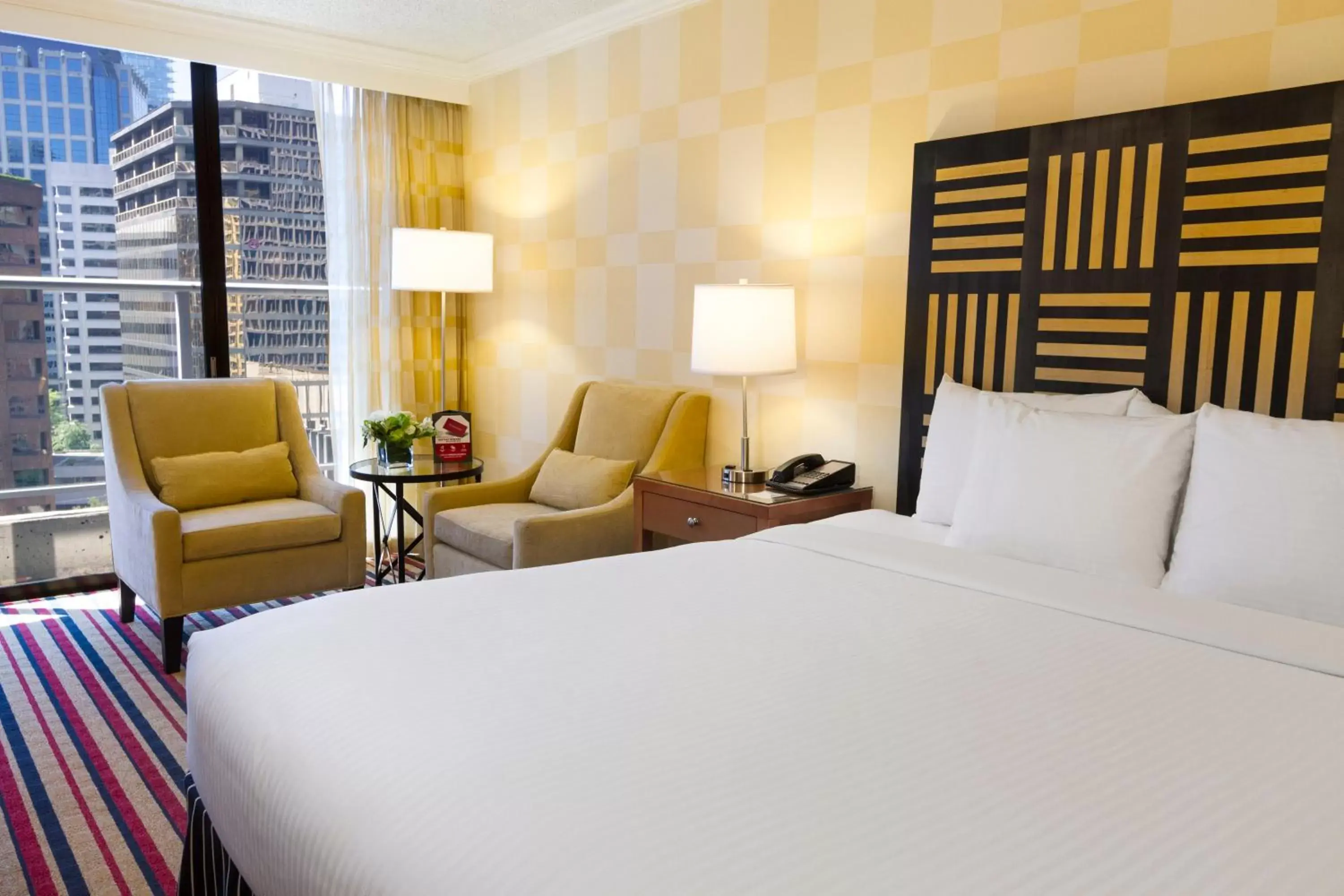 City Side King Room in Pinnacle Hotel Harbourfront City Side King Room in Pinnacle Hotel Harbourfront