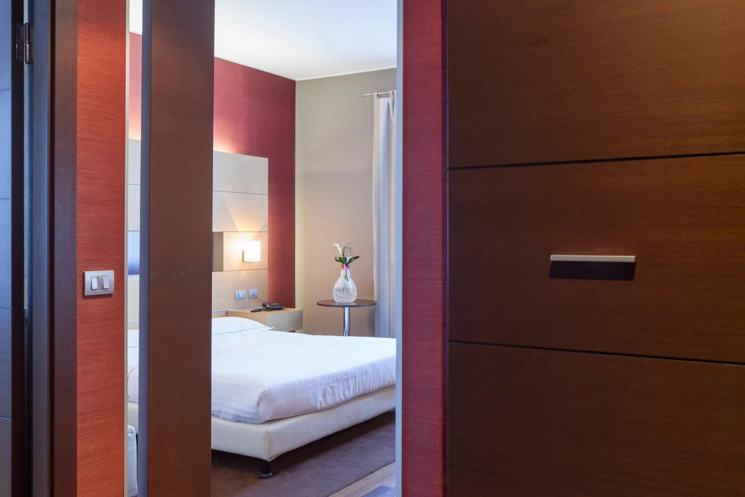 Bed in Inverigo Hotel