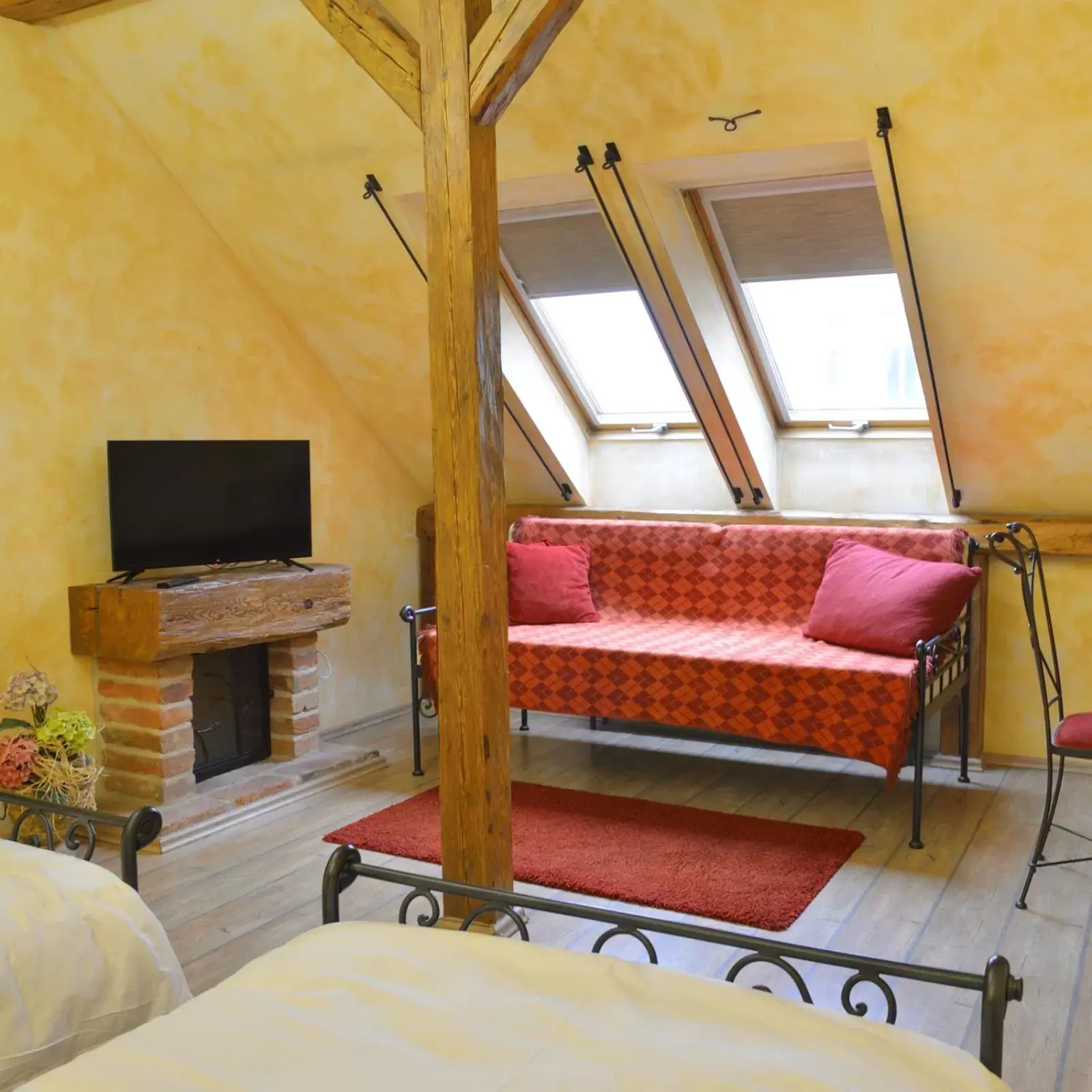 Twin Room - single occupancy in Hotel Via Ironia Twin Room - single occupancy in Hotel Via Ironia