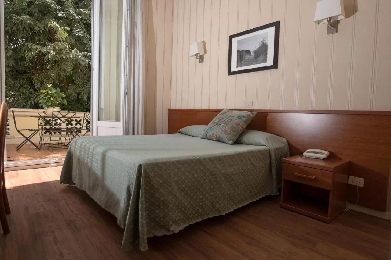 Bed in Hotel Villa Delle Rose