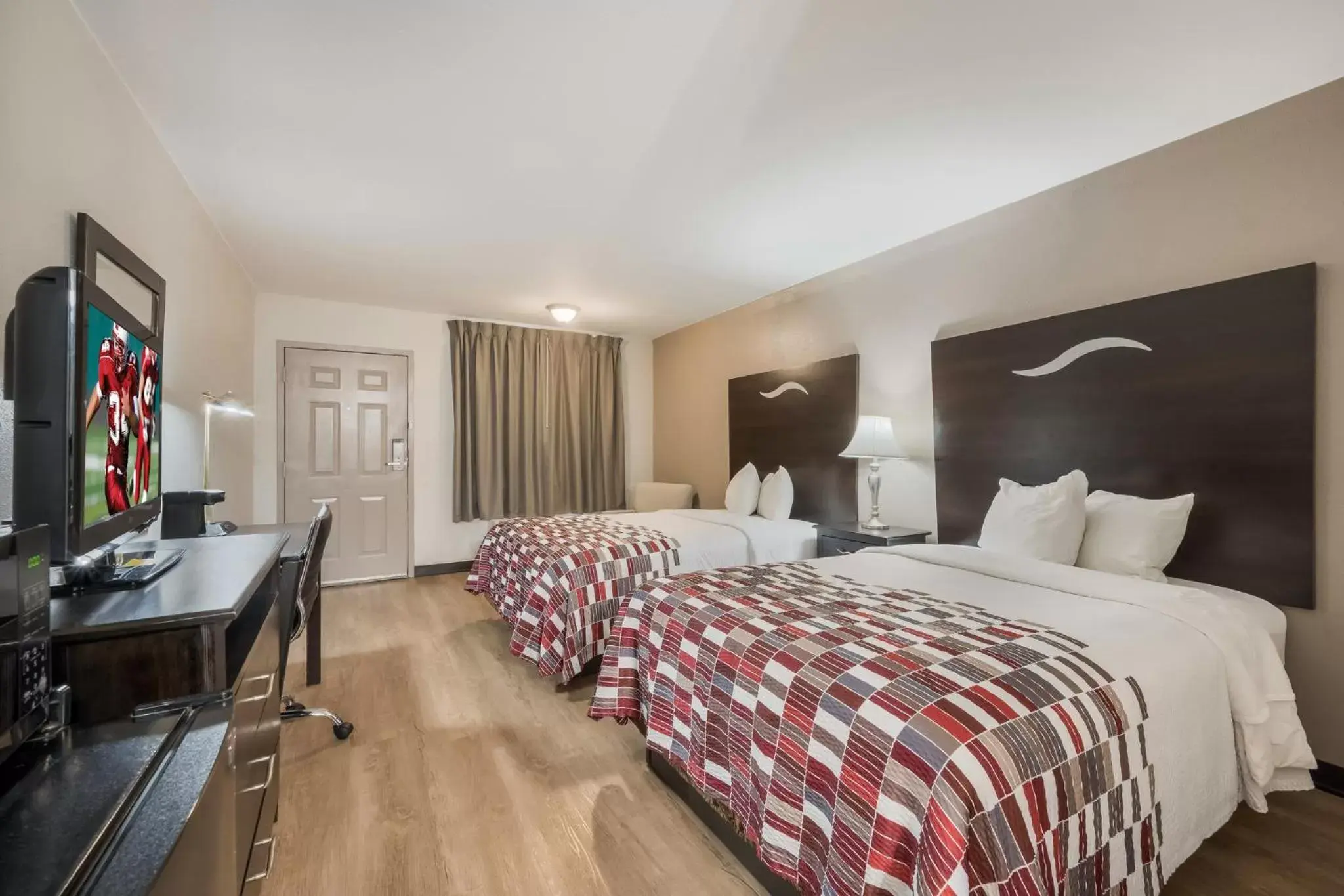 Superior Room with Two Double Beds Non-Smoking in Red Roof Inn College Station Superior Room with Two Double Beds Non-Smoking in Red Roof Inn College Station