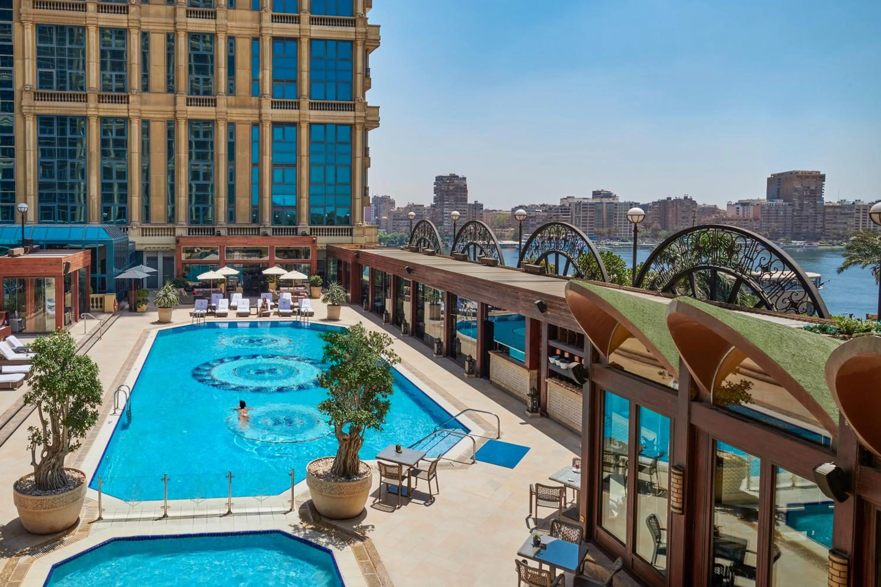 Restaurant/places to eat in Four Seasons Cairo At The First Residence