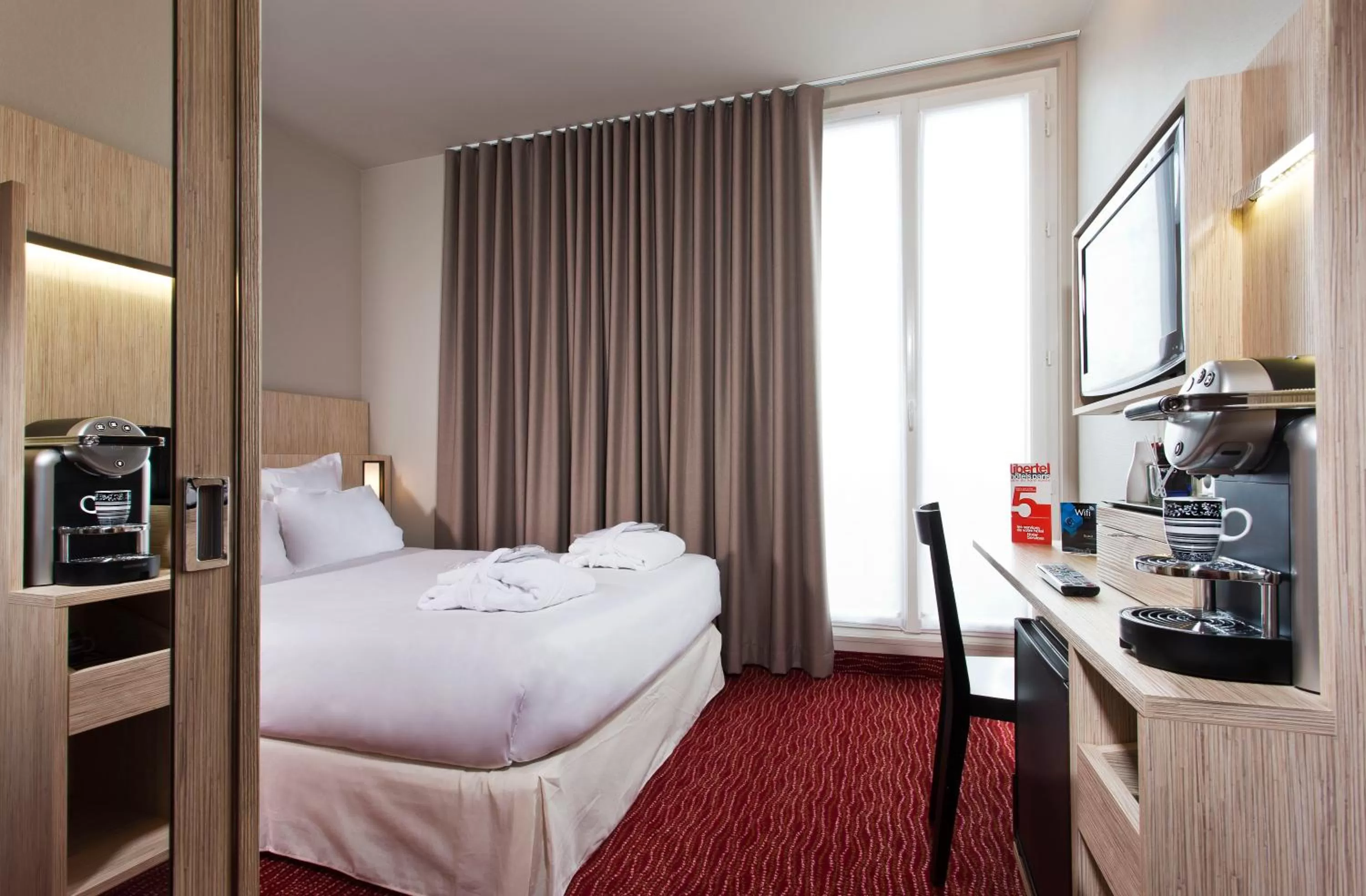 Privilege Double Room Paris in Libertel Gare Du Nord Suede