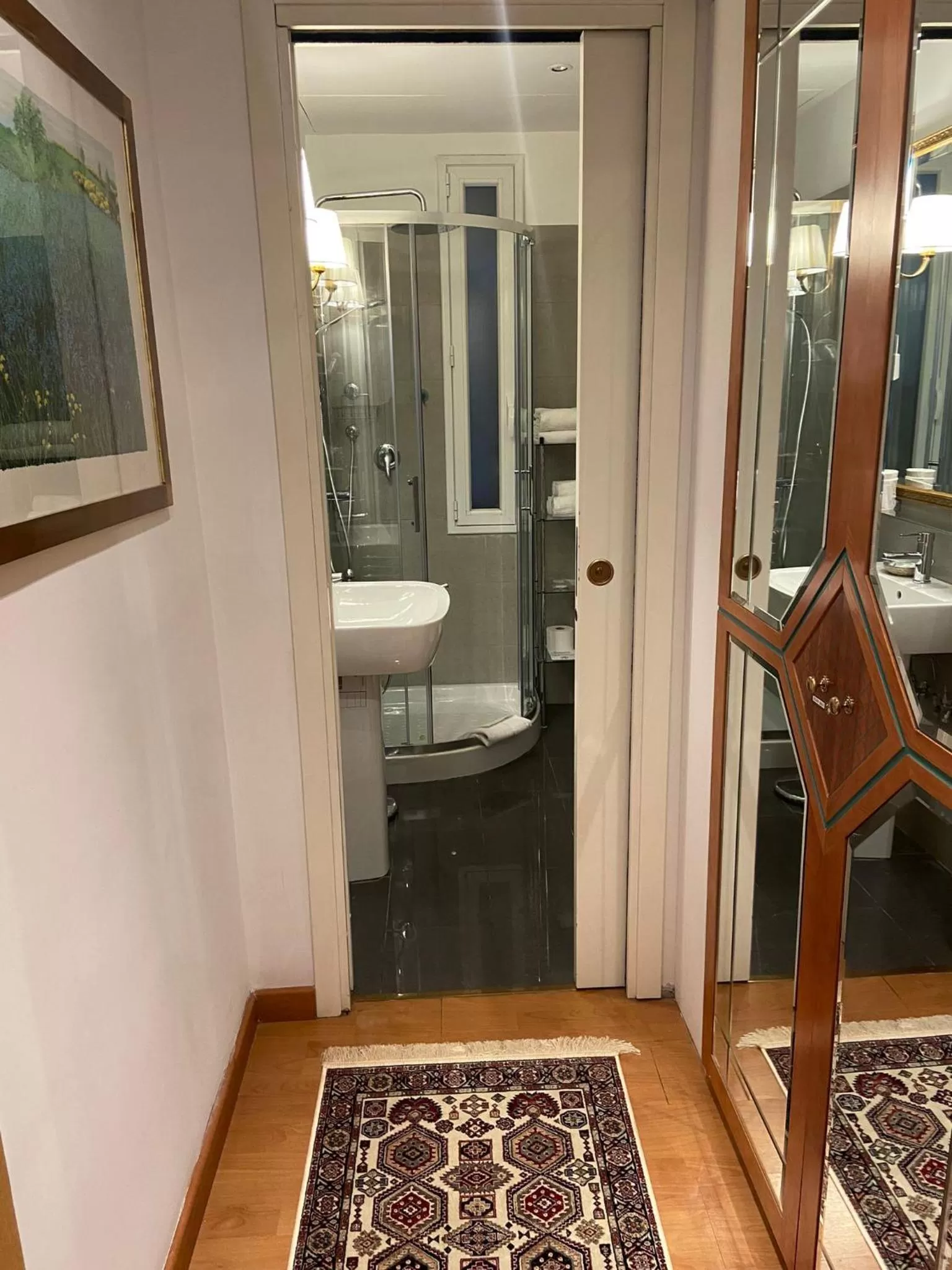 Shower, Bathroom in B&B Venus Inn