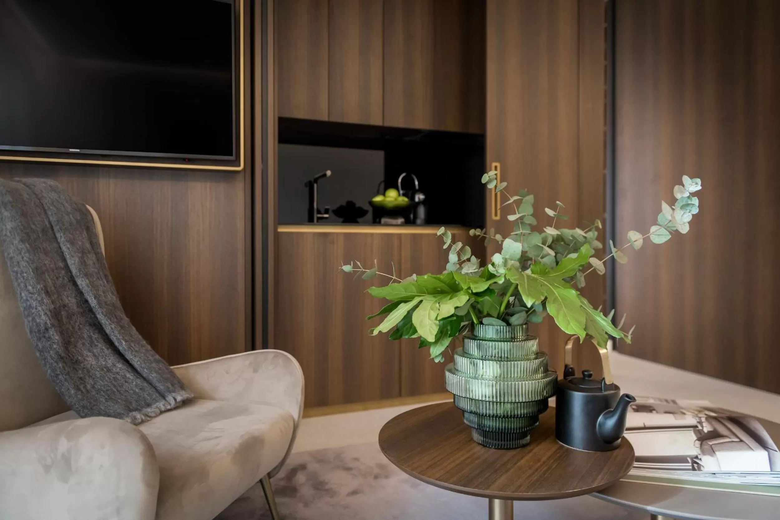 Hot Tub in We Me Suite Hotel