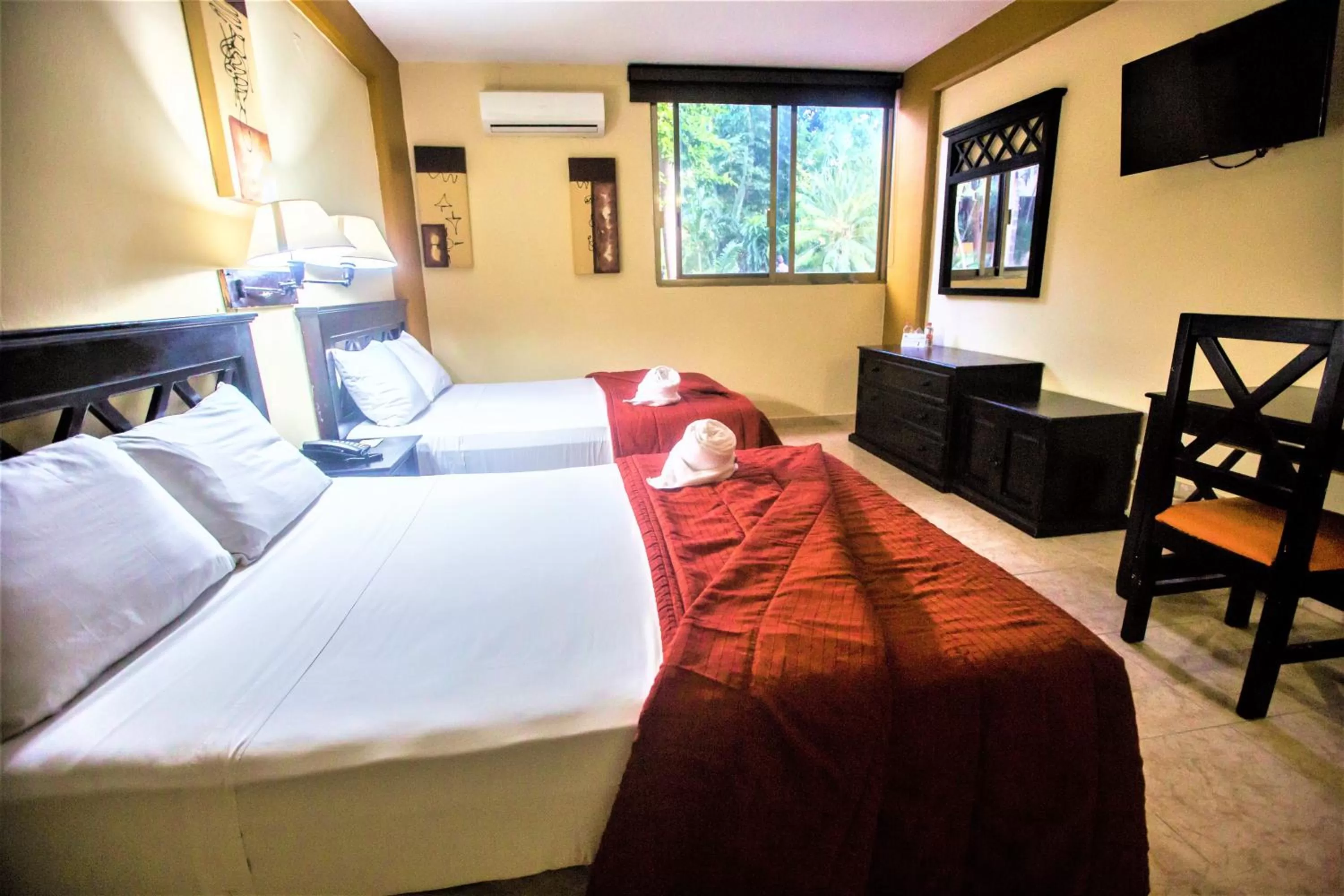 Photo of the whole room, Bed in Hotel Plaza Mirador