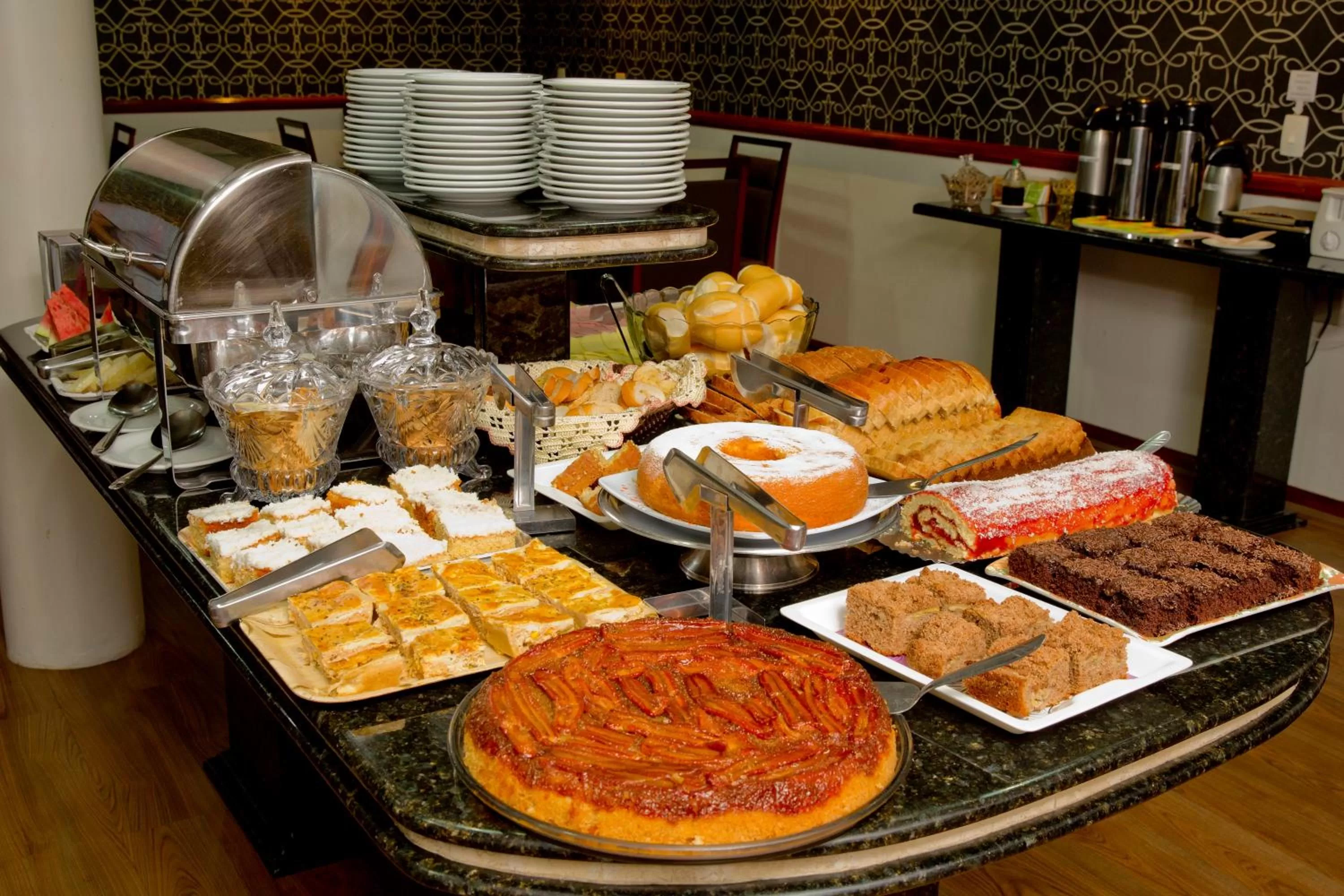 Food and drinks in Hotel Rouver