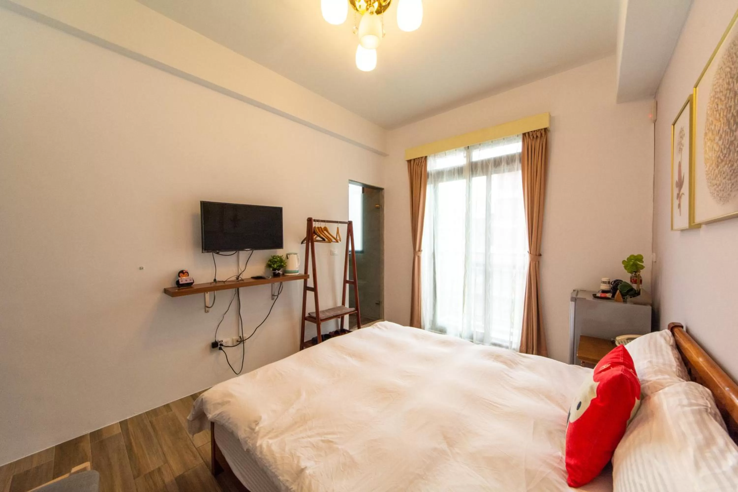 Decorative detail, Bed in Jinguann B&B