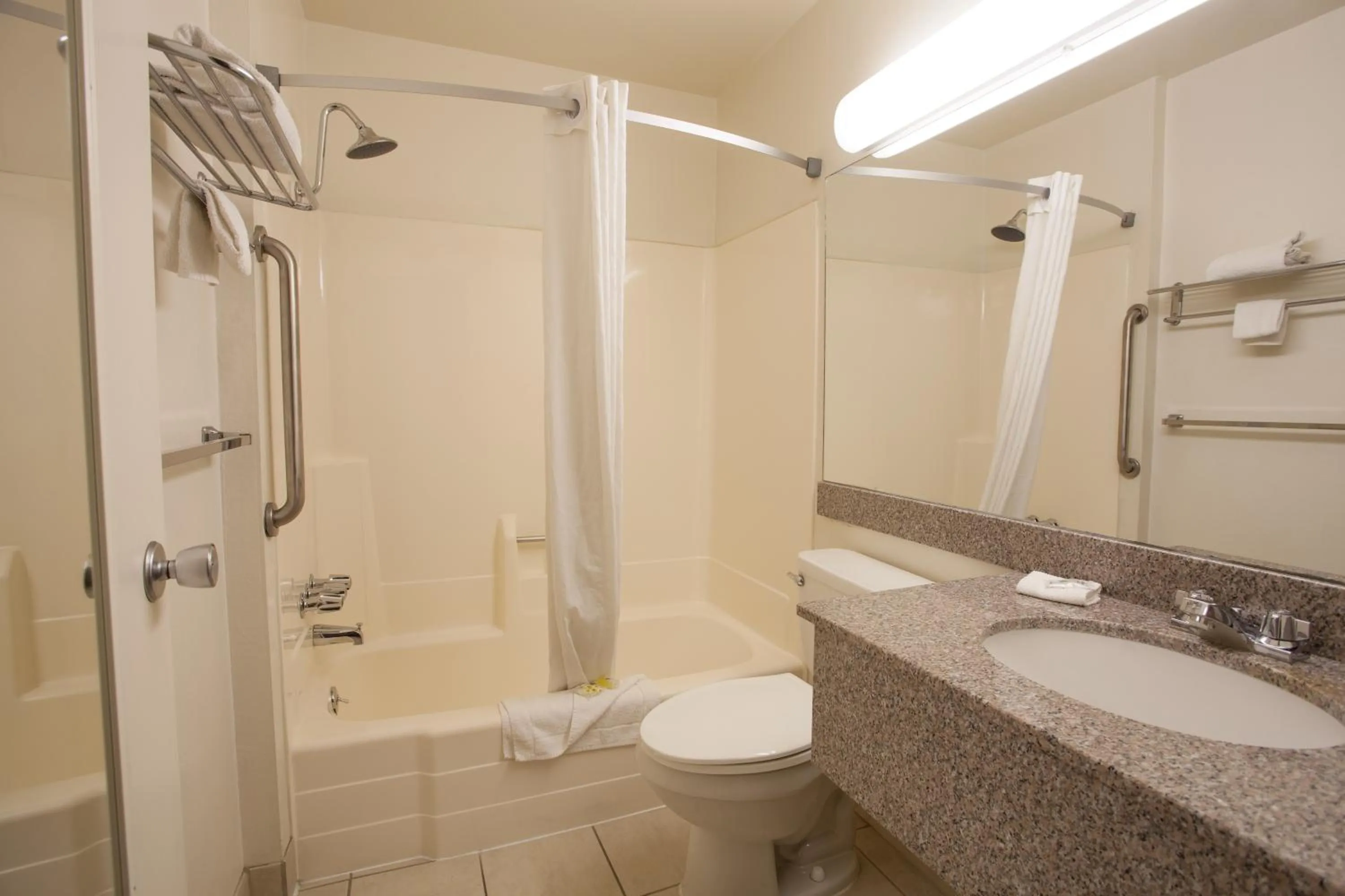 Bathroom in Aviation Inn