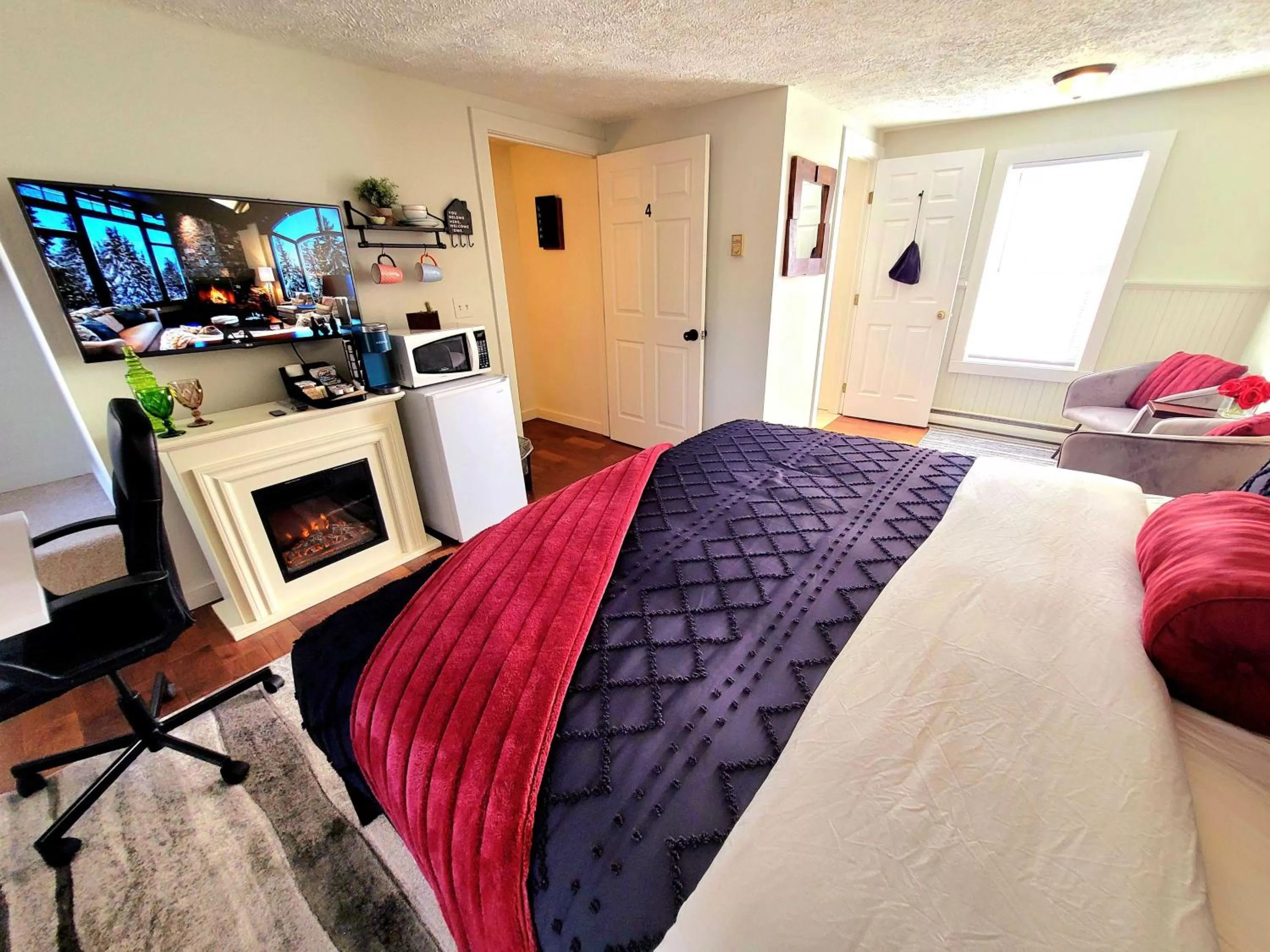 Bedroom in Pump House Inn & Spa