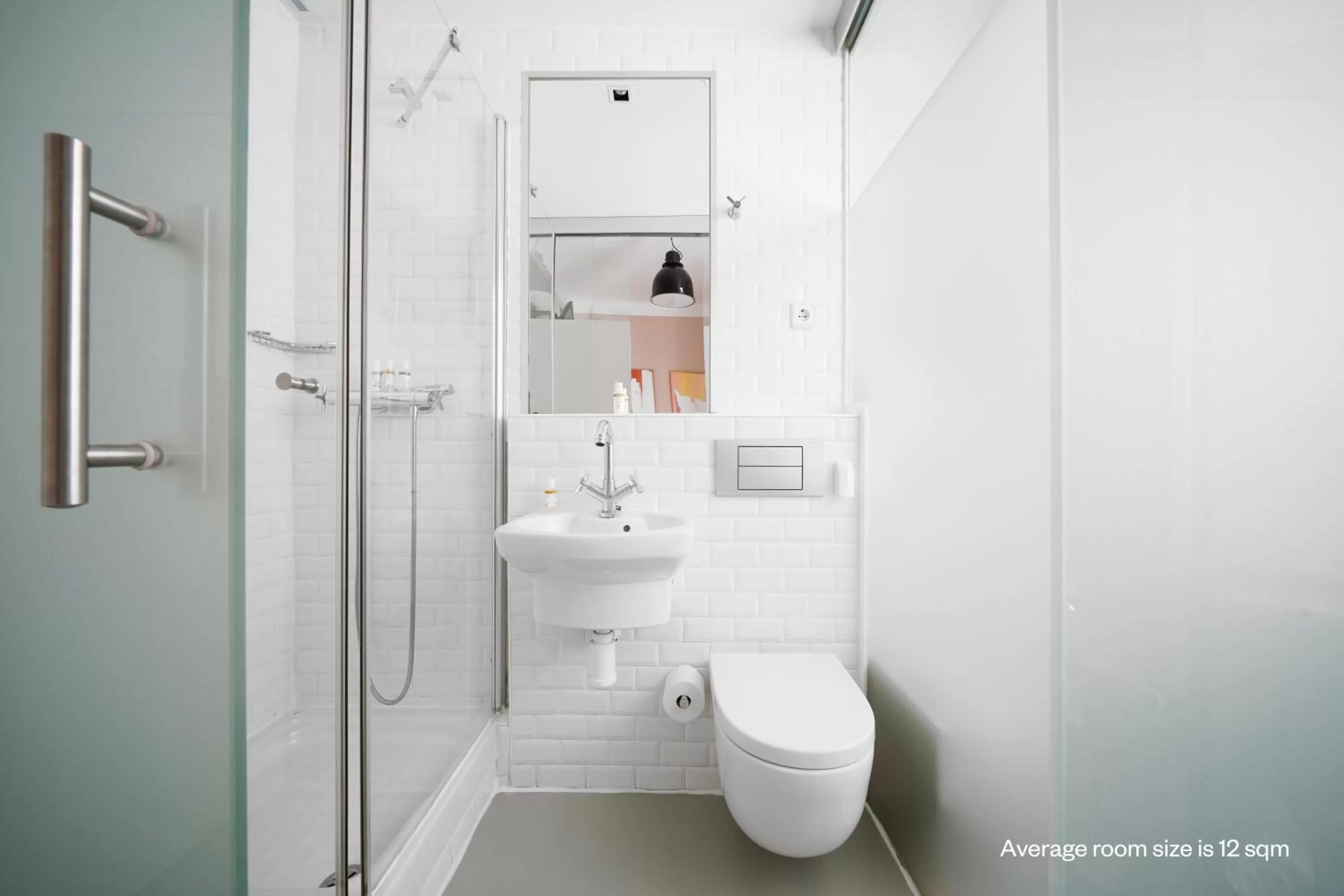 Bathroom in Numa Madrid Script