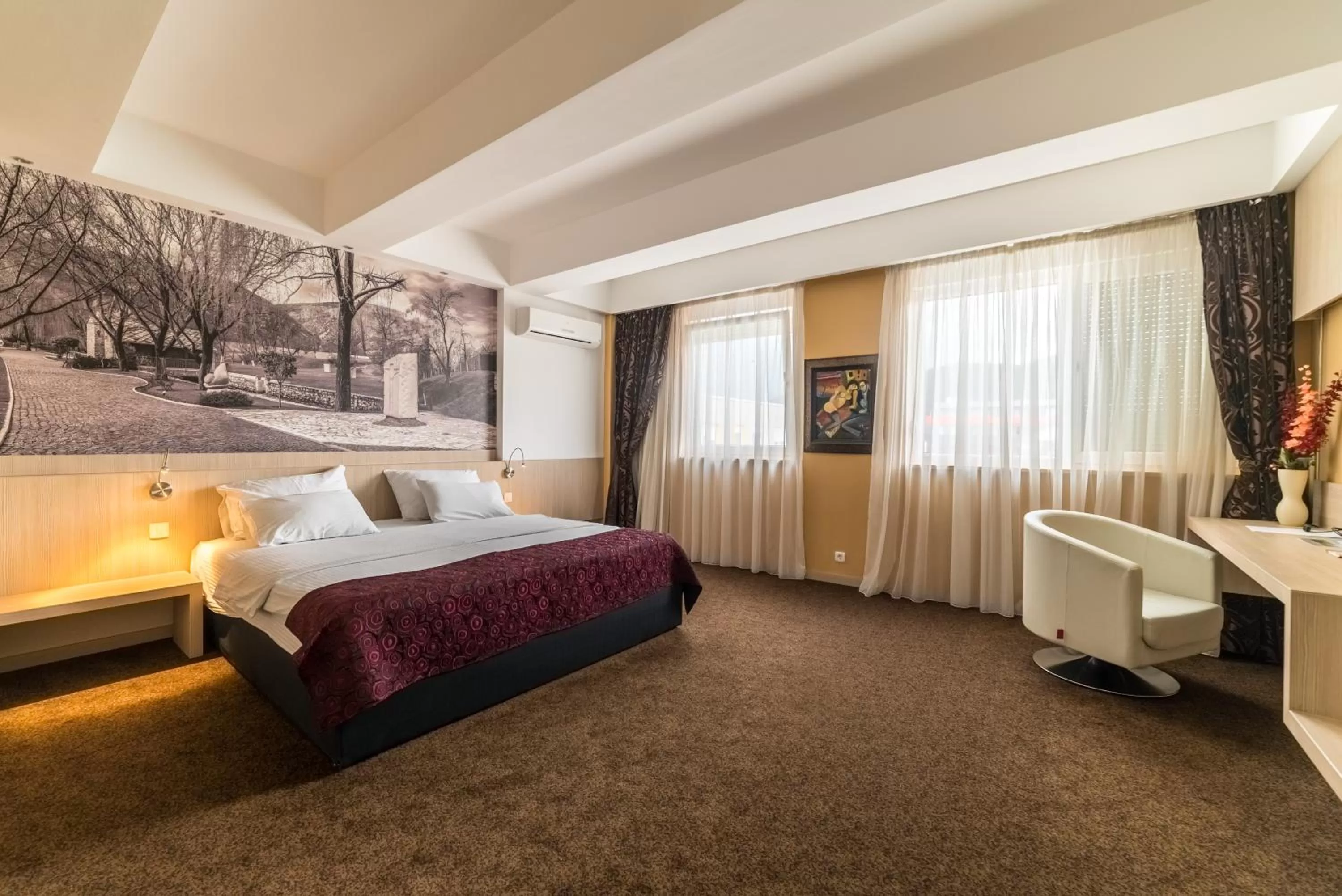 Bed in City Hotel Mostar