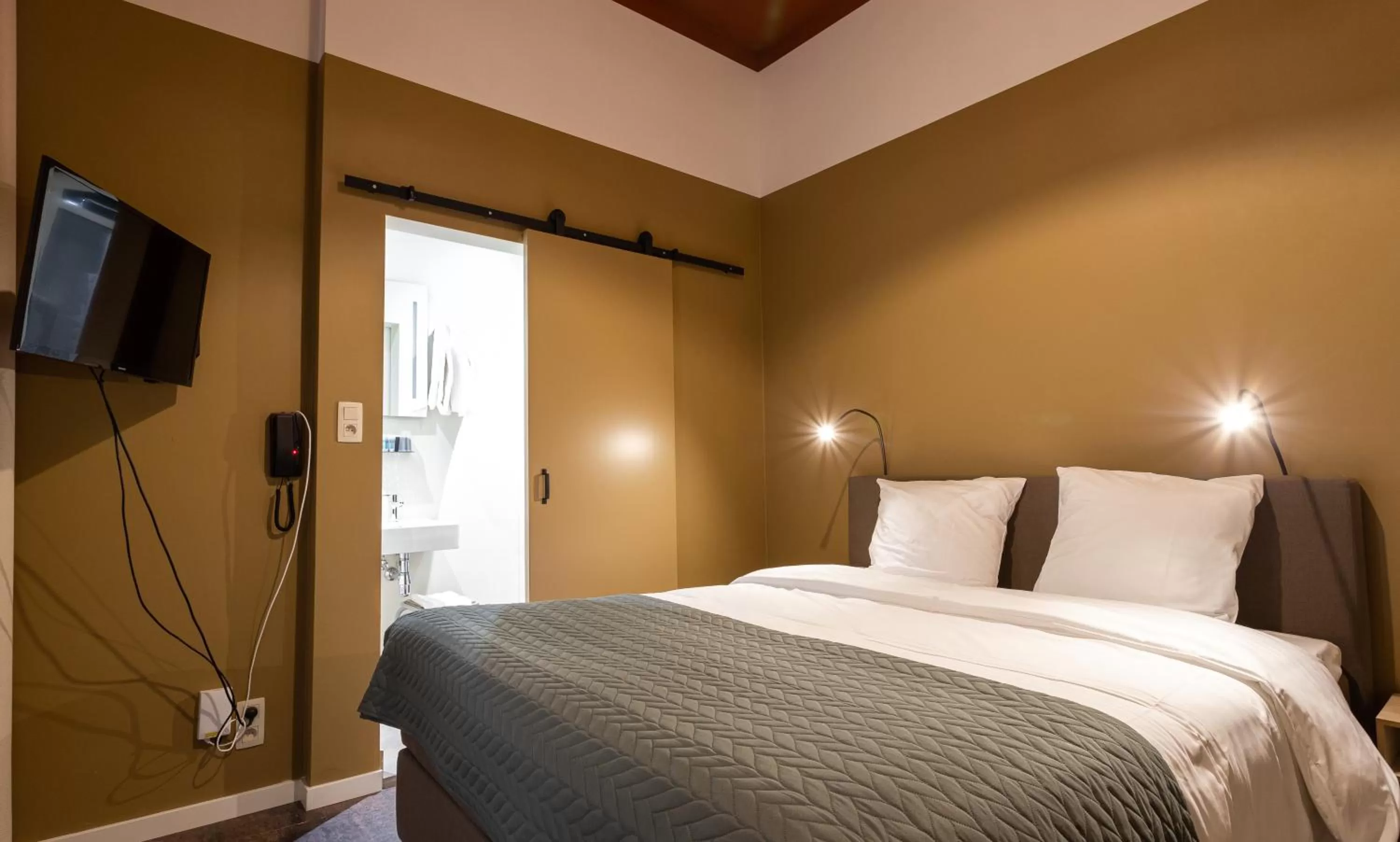 Cozy Room in Hotel1875