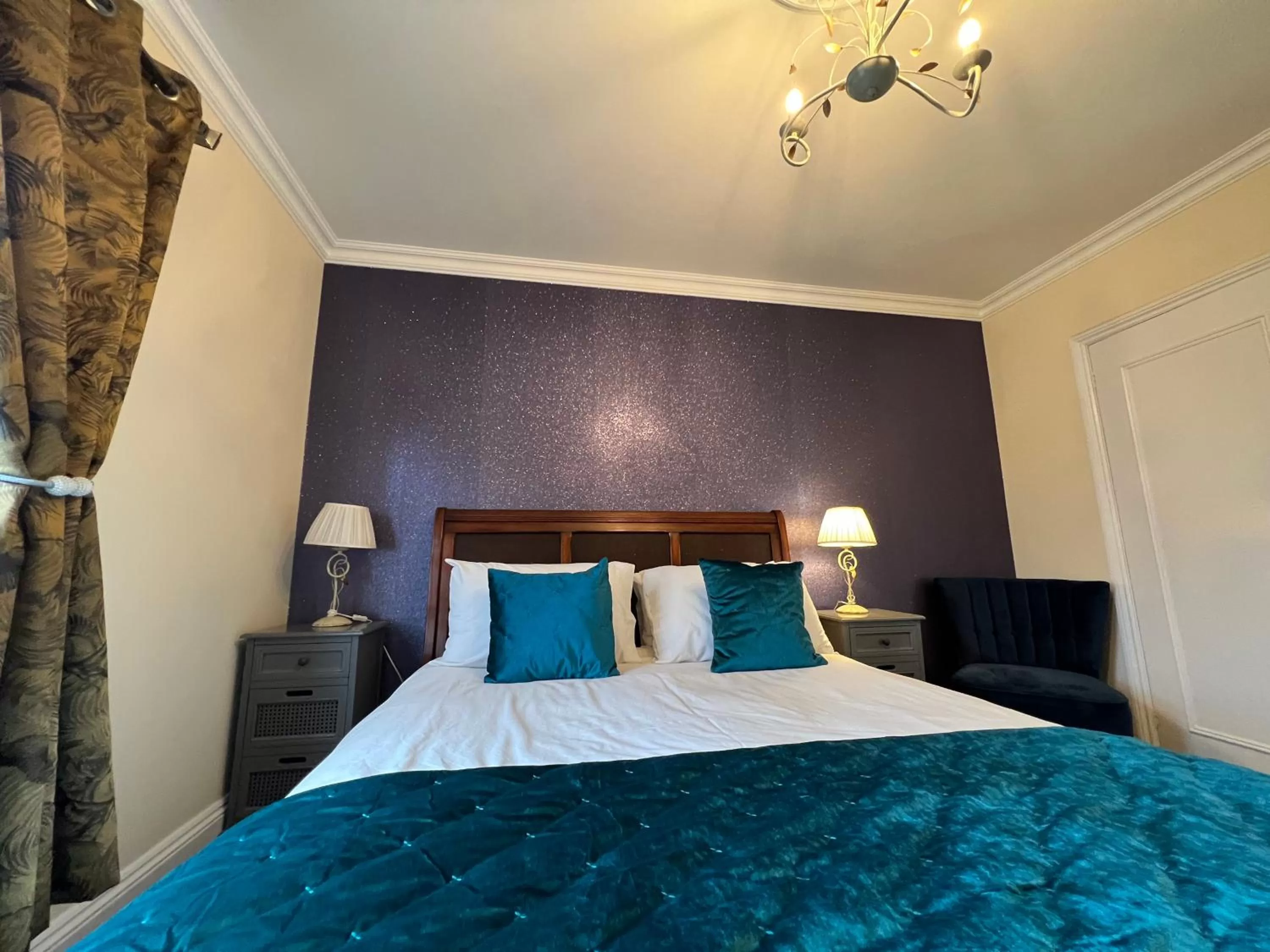 Photo of the whole room, Bed in Atlanta