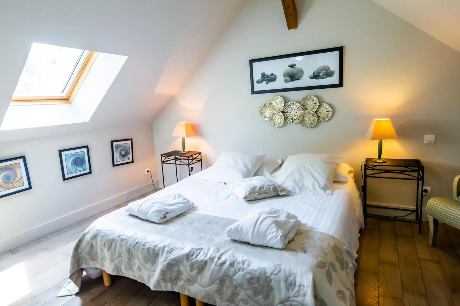 Bed in La Ferme de l'Oudon & SPA