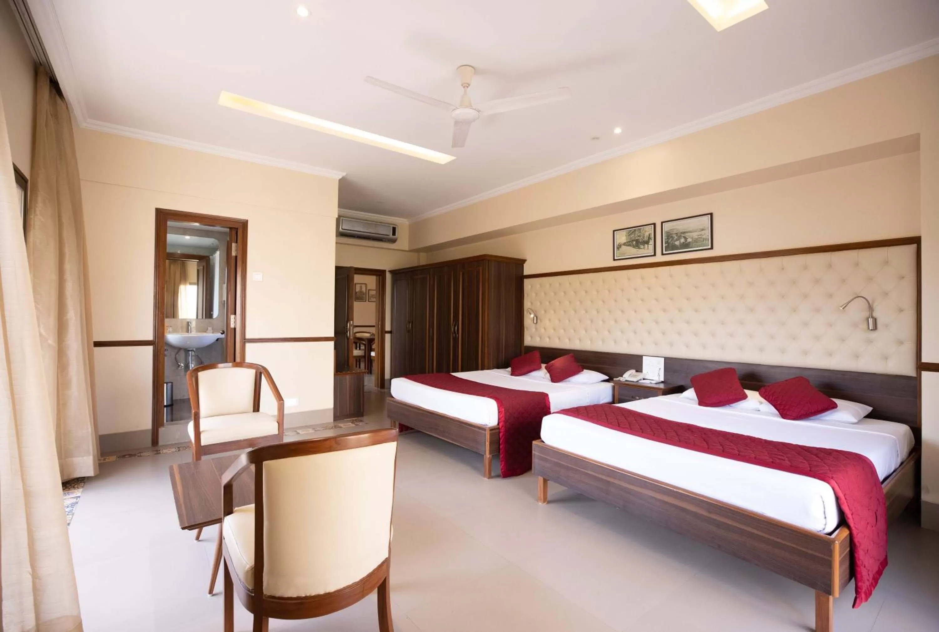Bedroom, Bed in West End Hotel Opp Bombay Hospital