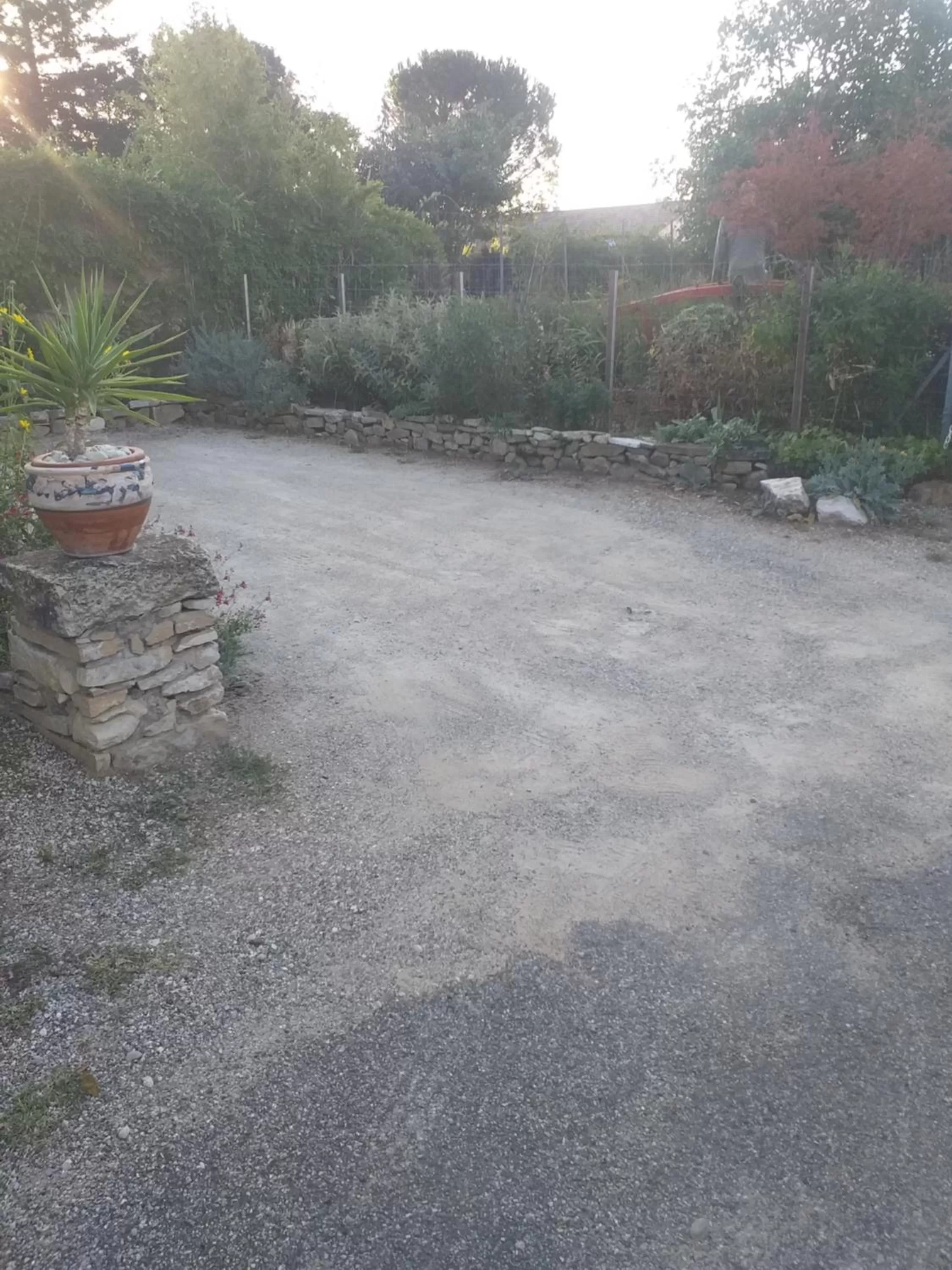 Parking, Garden in Fan 36B