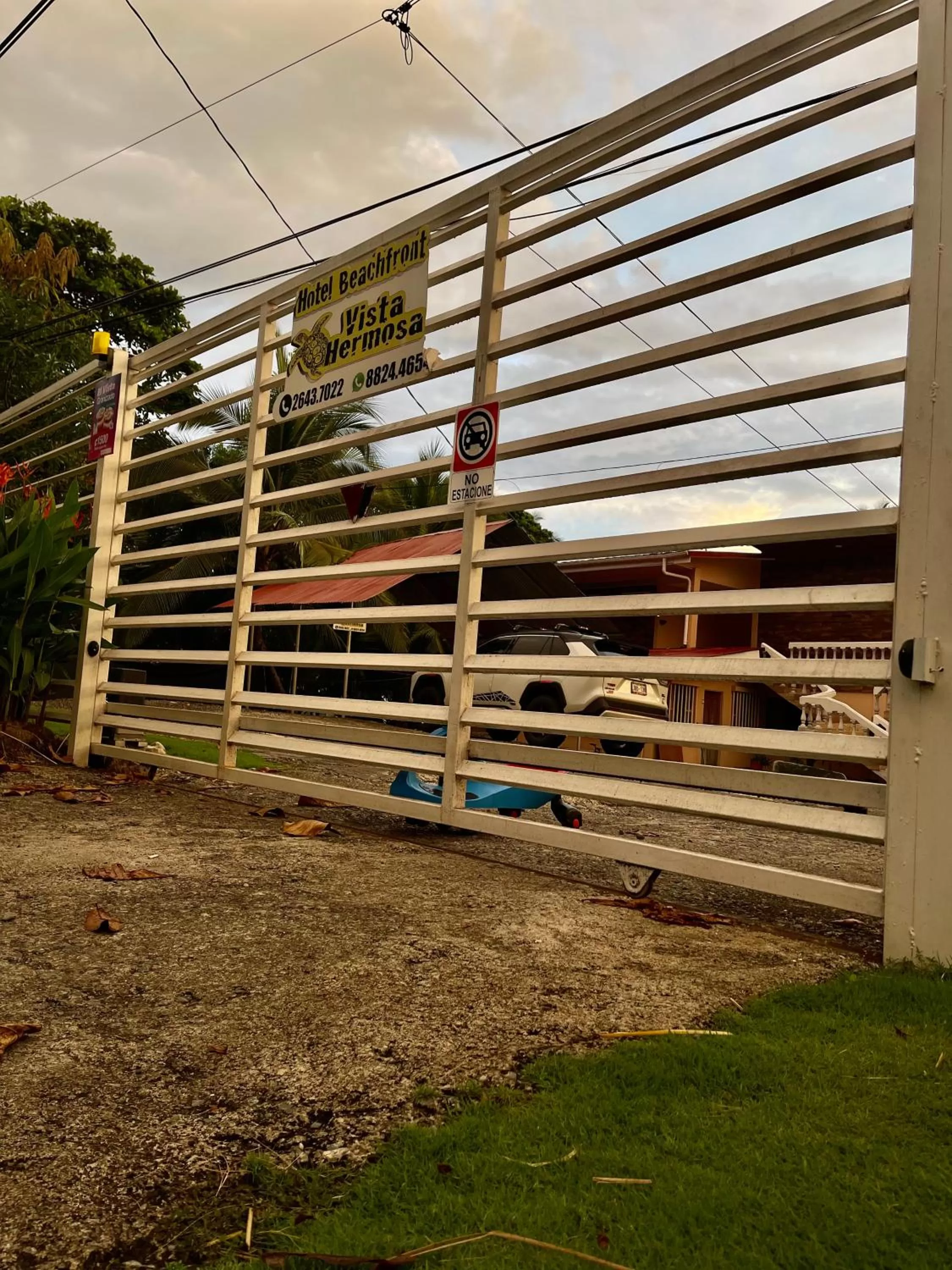 Hotel Beachfront Vista Hermosa