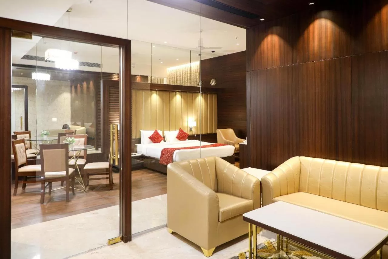 Bed in Hotel Gurudev Grand