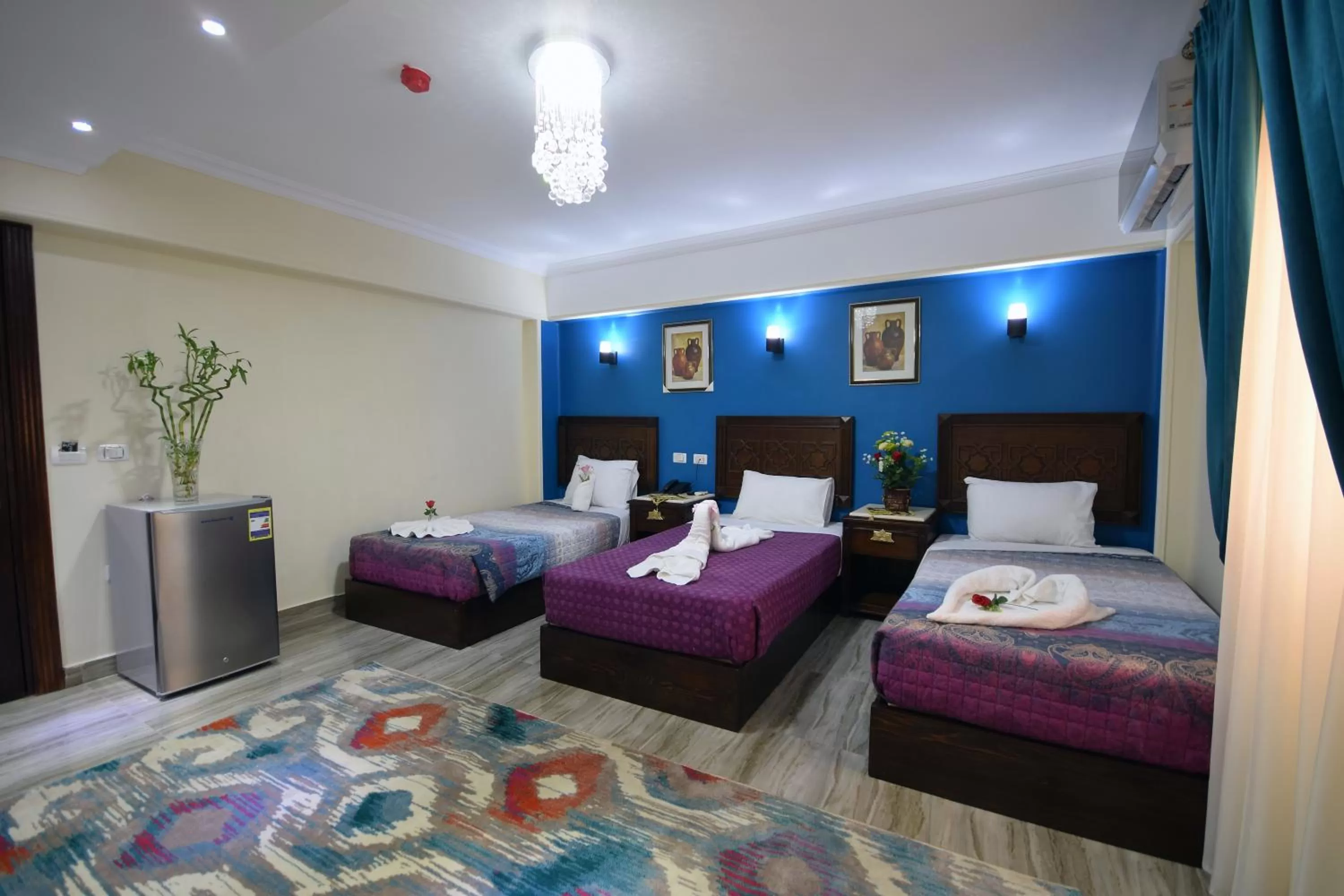 Bathroom, Bed in Amin Hotel