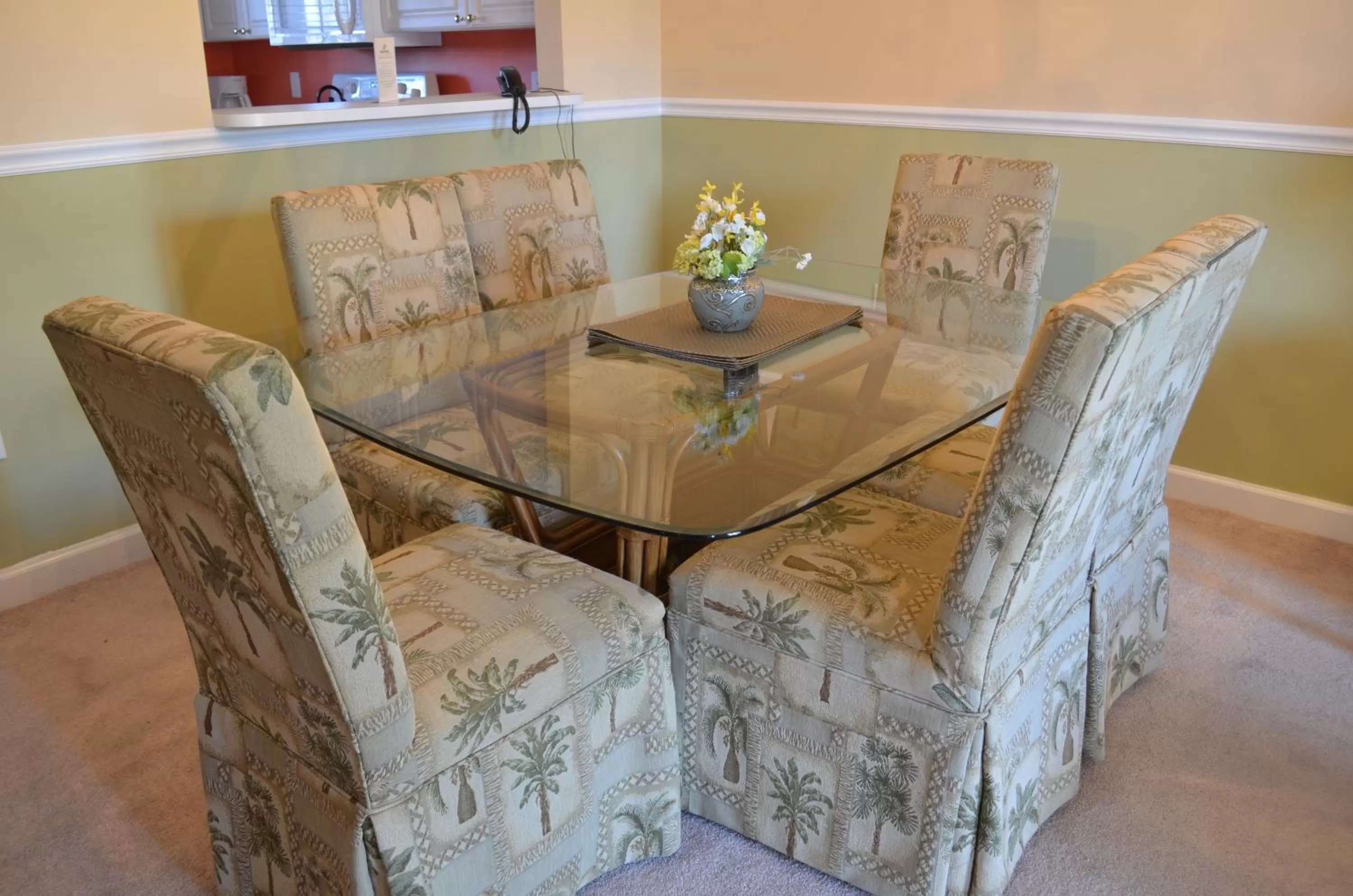 Dining area in Barefoot Resort Golf & Yacht Club Villas