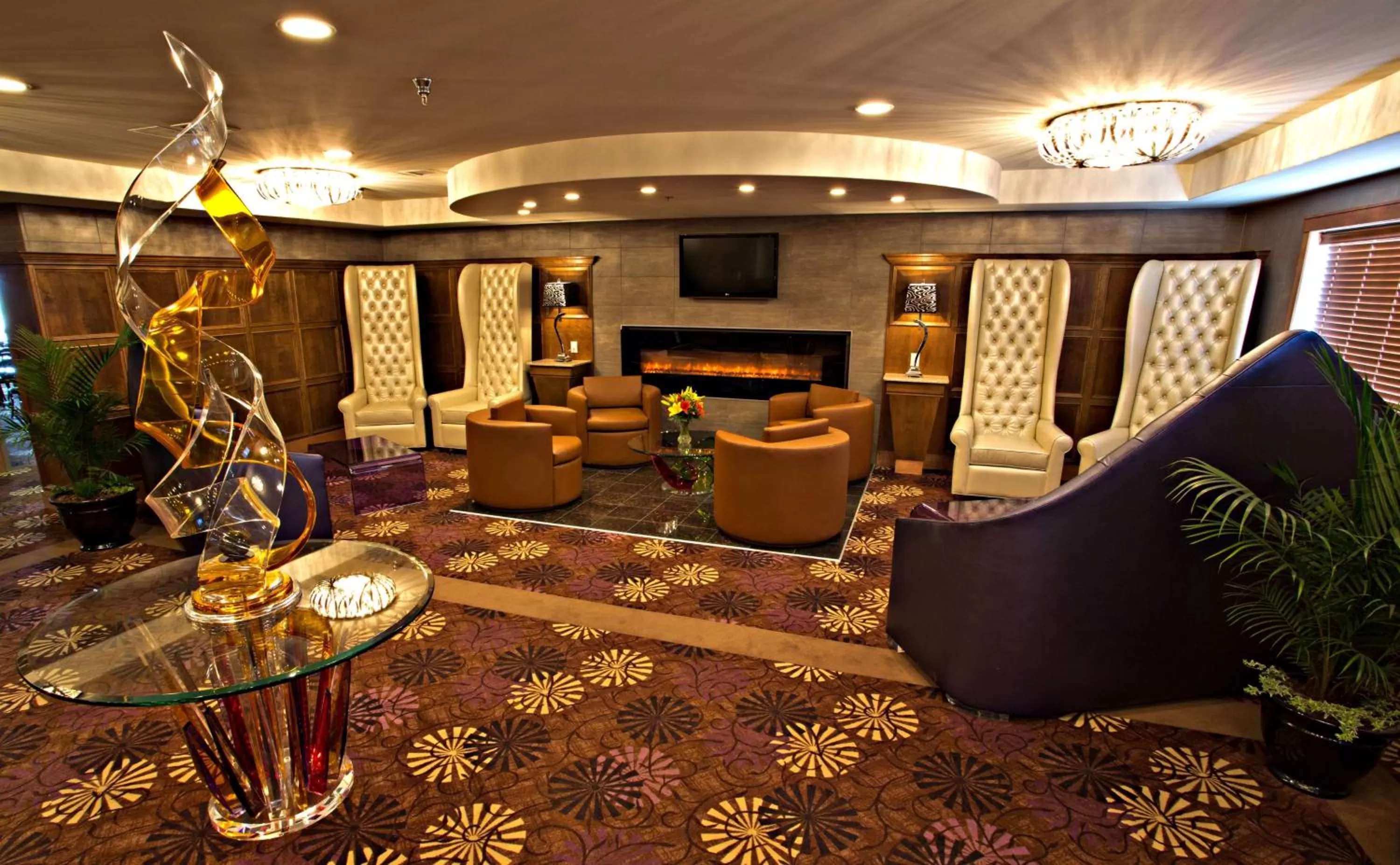 Lobby or reception in Camrose Resort Hotel