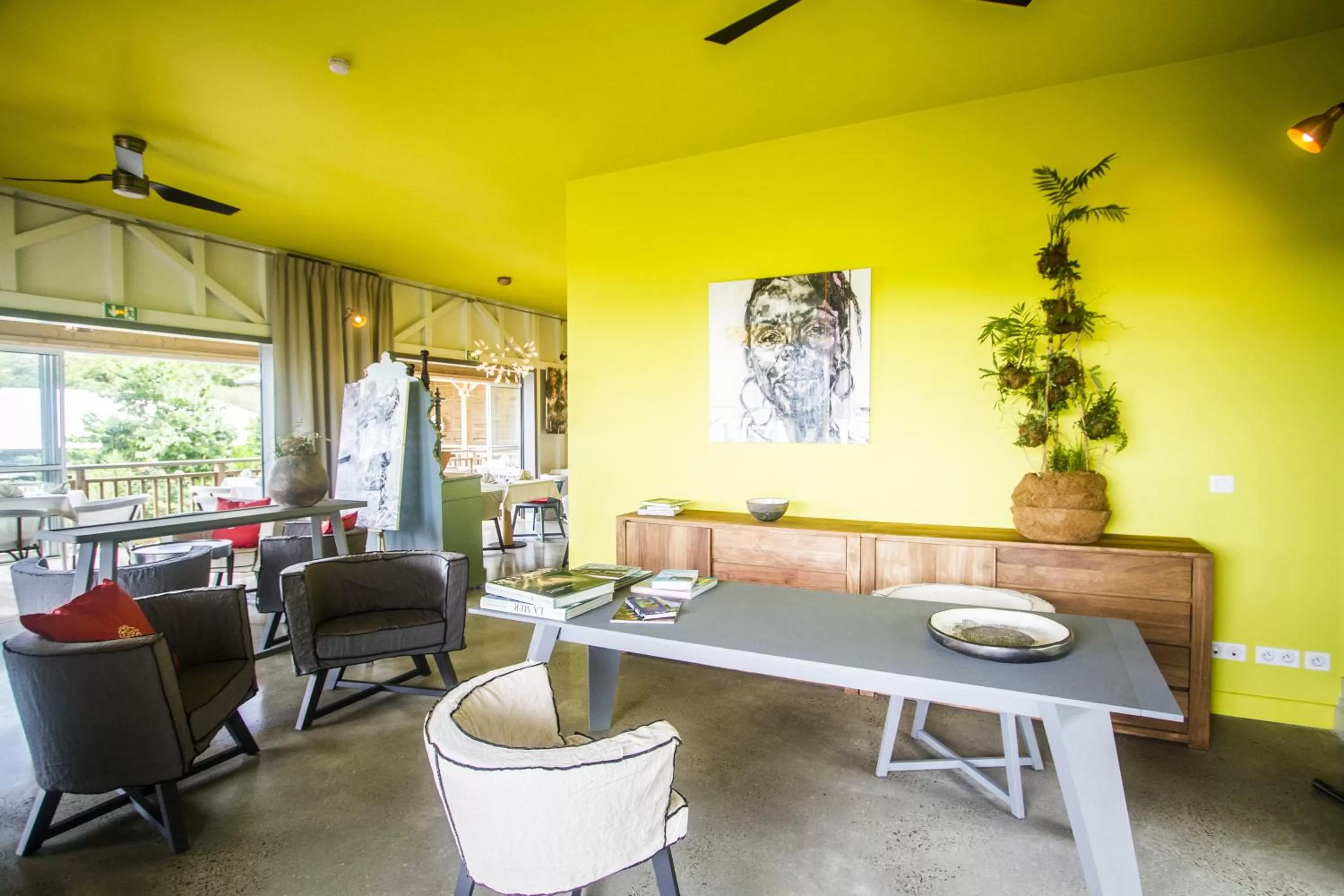 Lobby or reception in French Coco