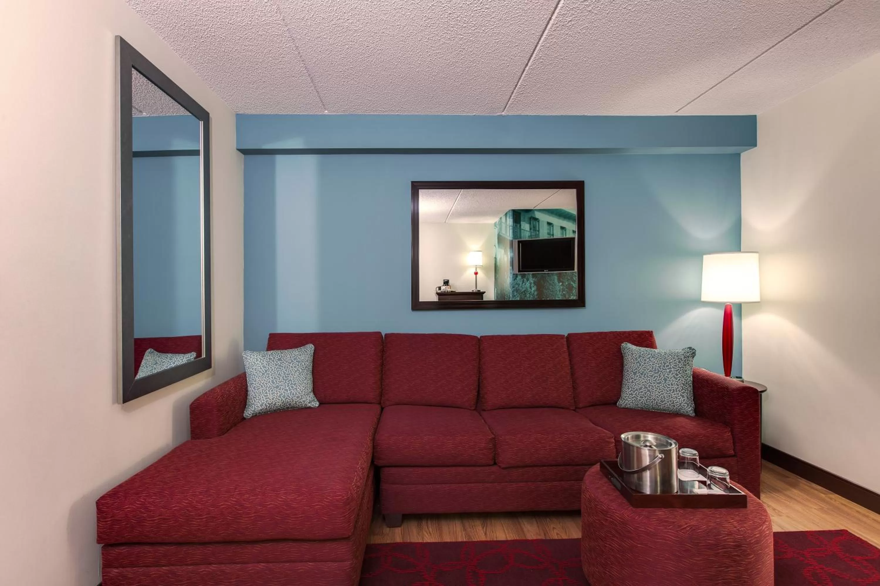 Photo of the whole room in Hotel Indigo Chicago - Vernon Hills by IHG