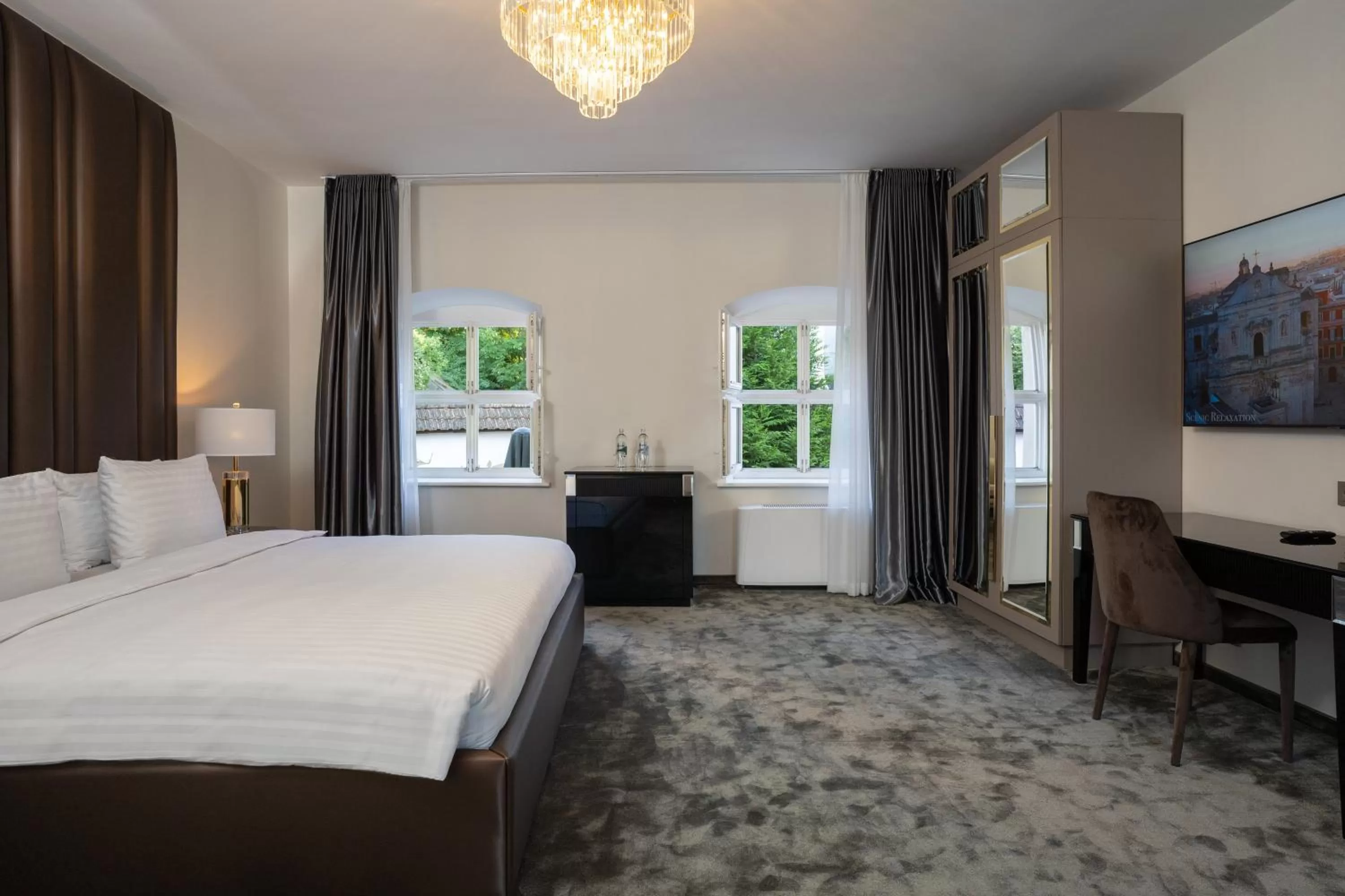 Photo of the whole room, Bed in St Palace Hotel