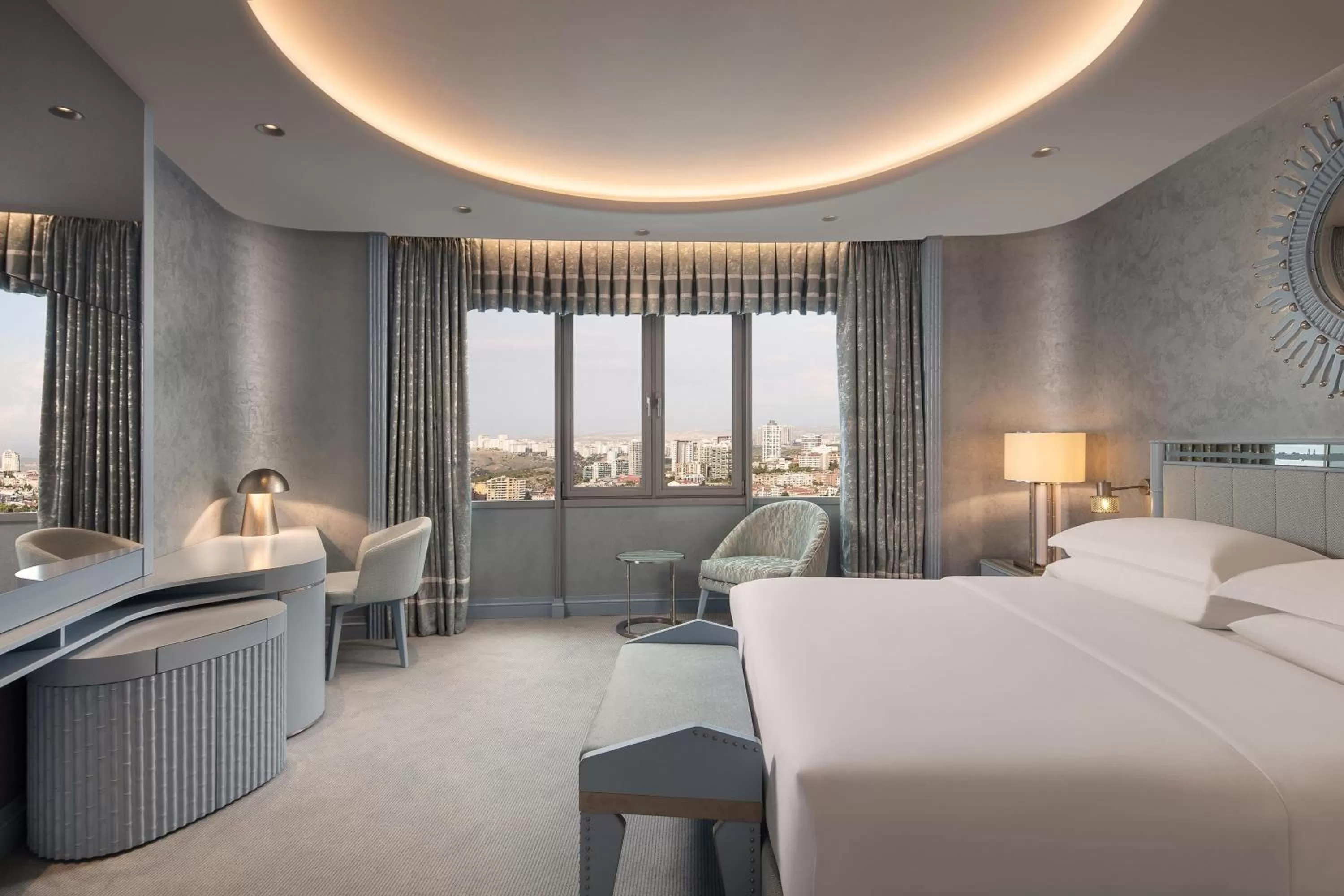 Photo of the whole room, Bed in Sheraton Ankara Hotel & Convention Center