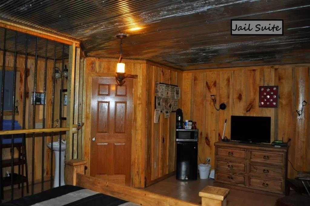 Bedroom, TV/Entertainment Center in Diamonds Old West