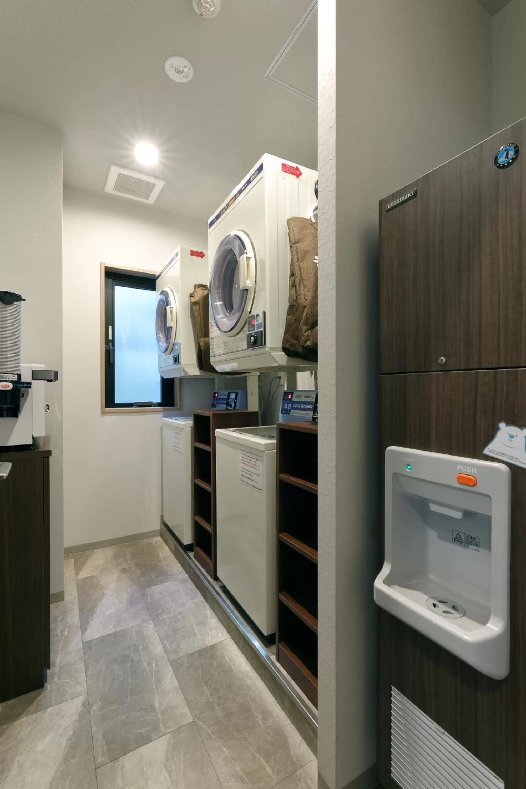 minibar in At Inn Hotel Toyotashi Eki