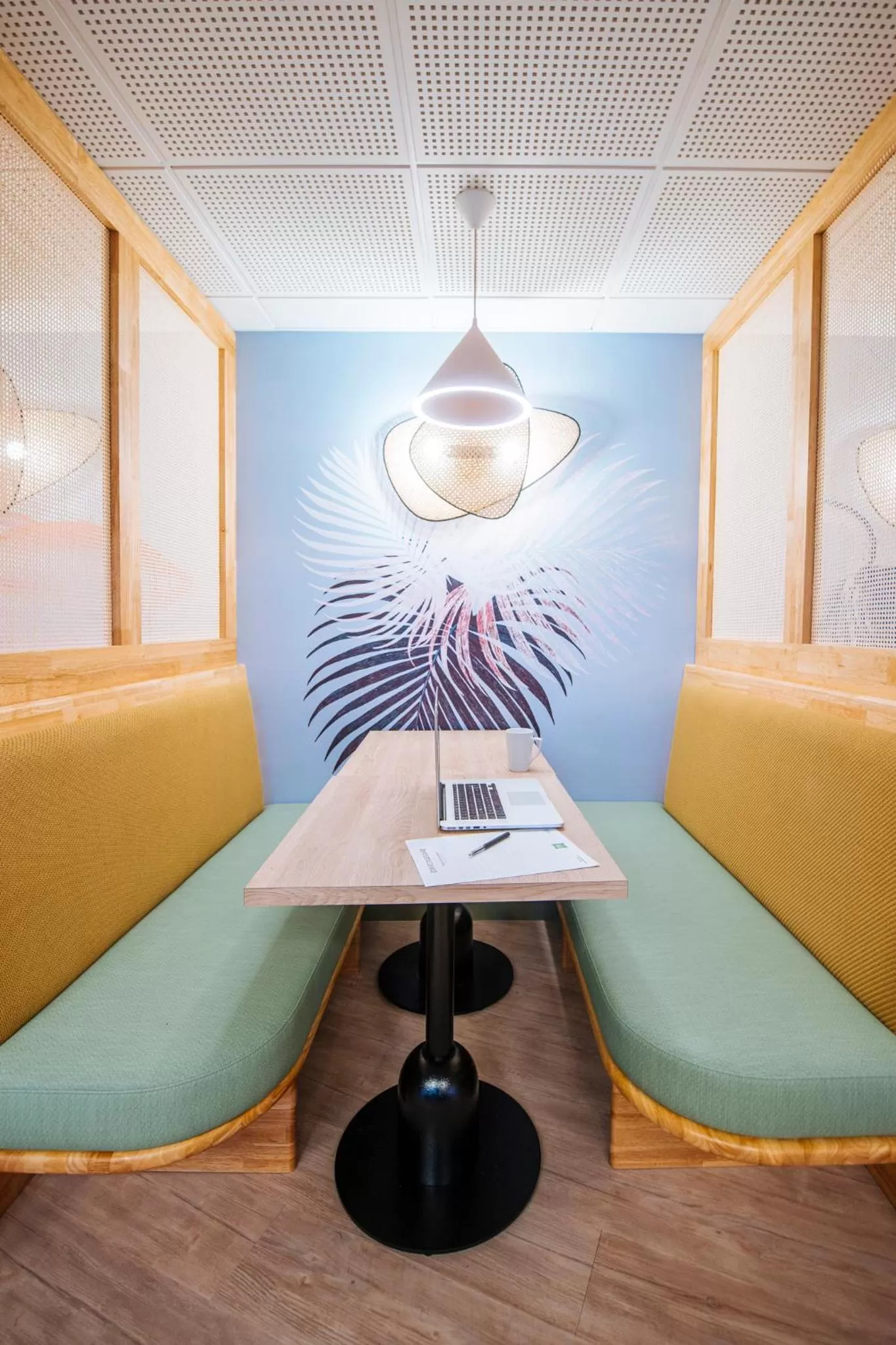 Restaurant/places to eat in ibis Styles Antibes