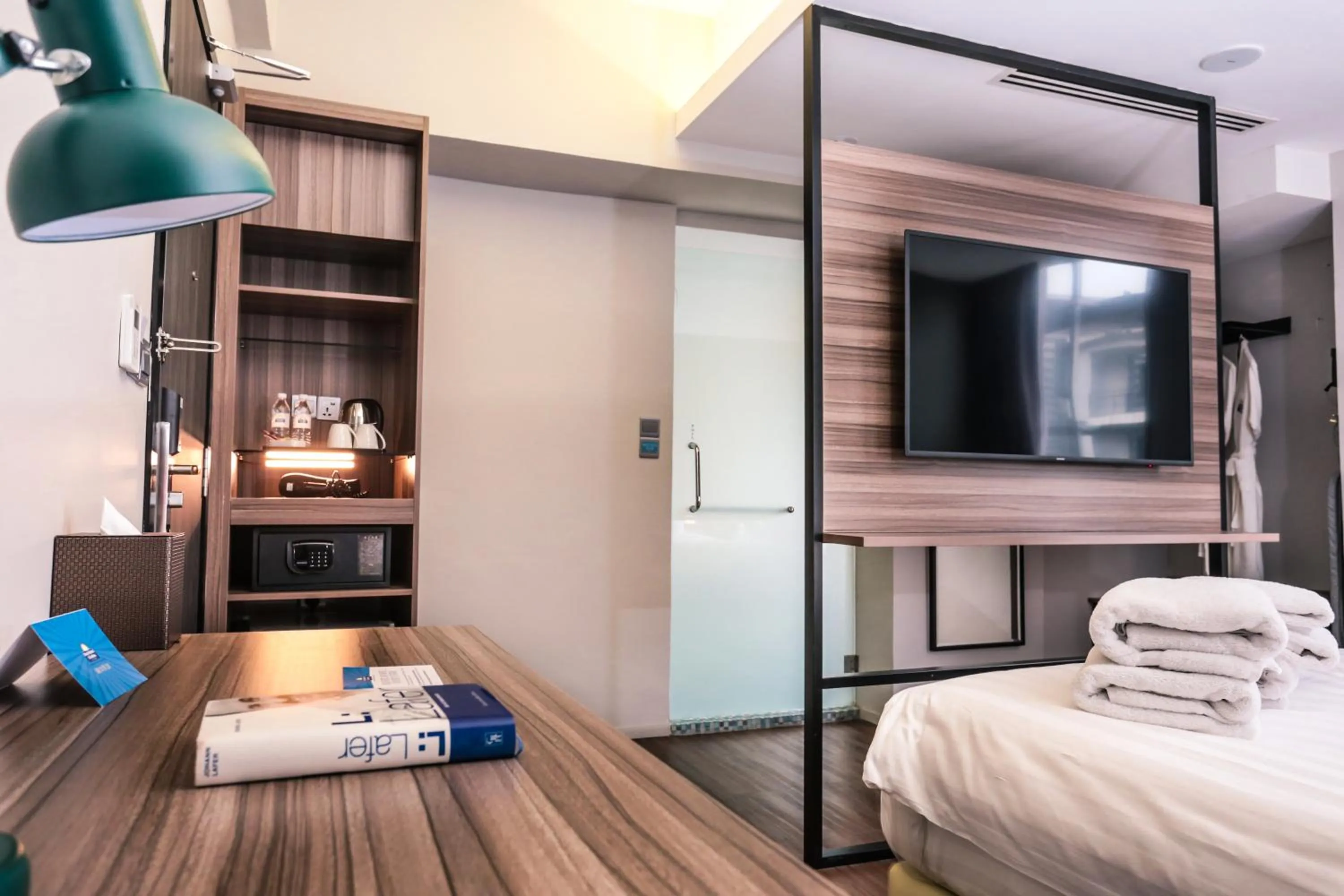 Bedroom, Bed in Days Hotel & Suites by Wyndham KL - Chan Sow Lin MRT or LRT