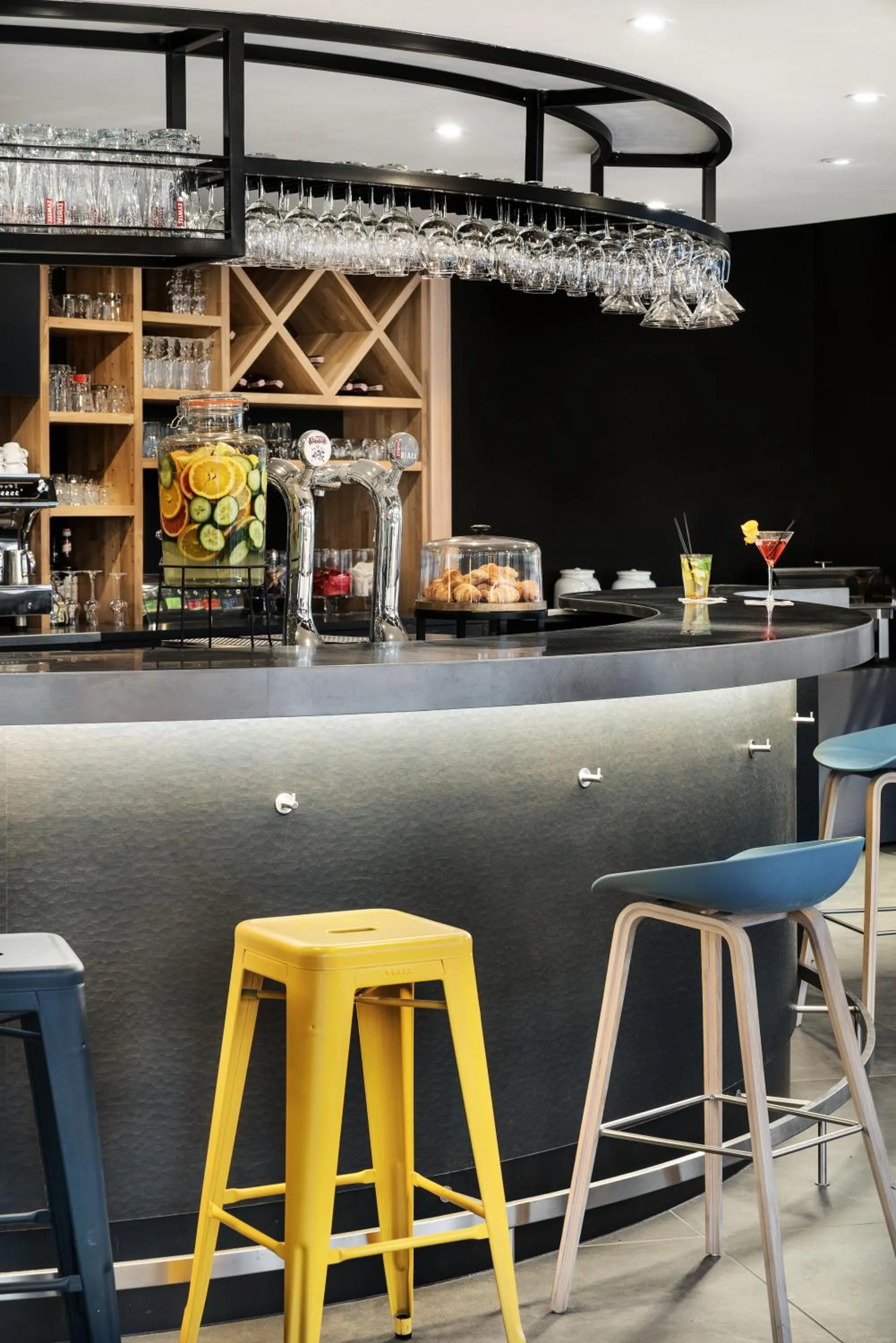 Lounge or bar in Campanile Katowice