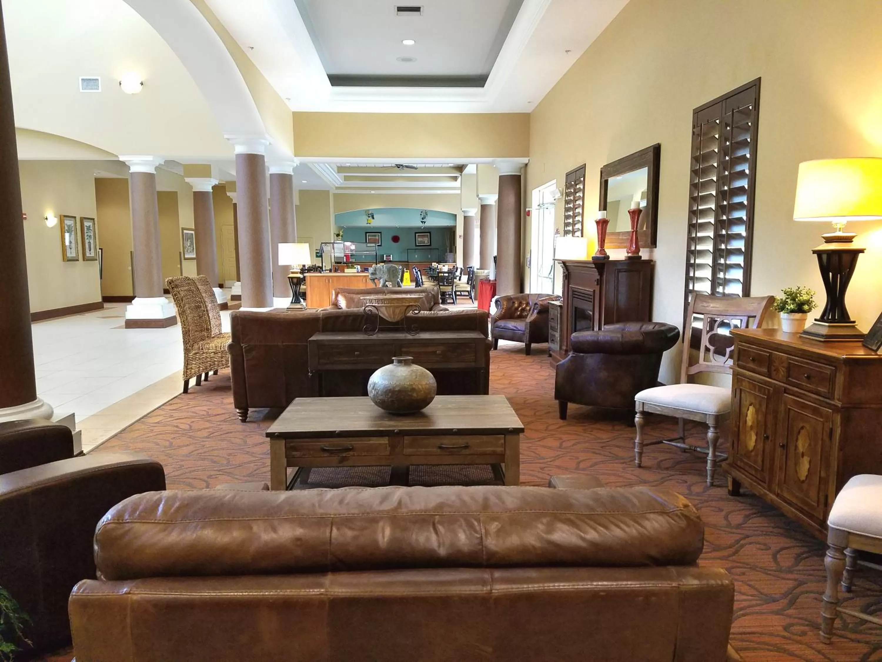 Lobby or reception in Hawthorn Suites by Wyndham Lake Buena Vista, a staySky Hotel & Resort
