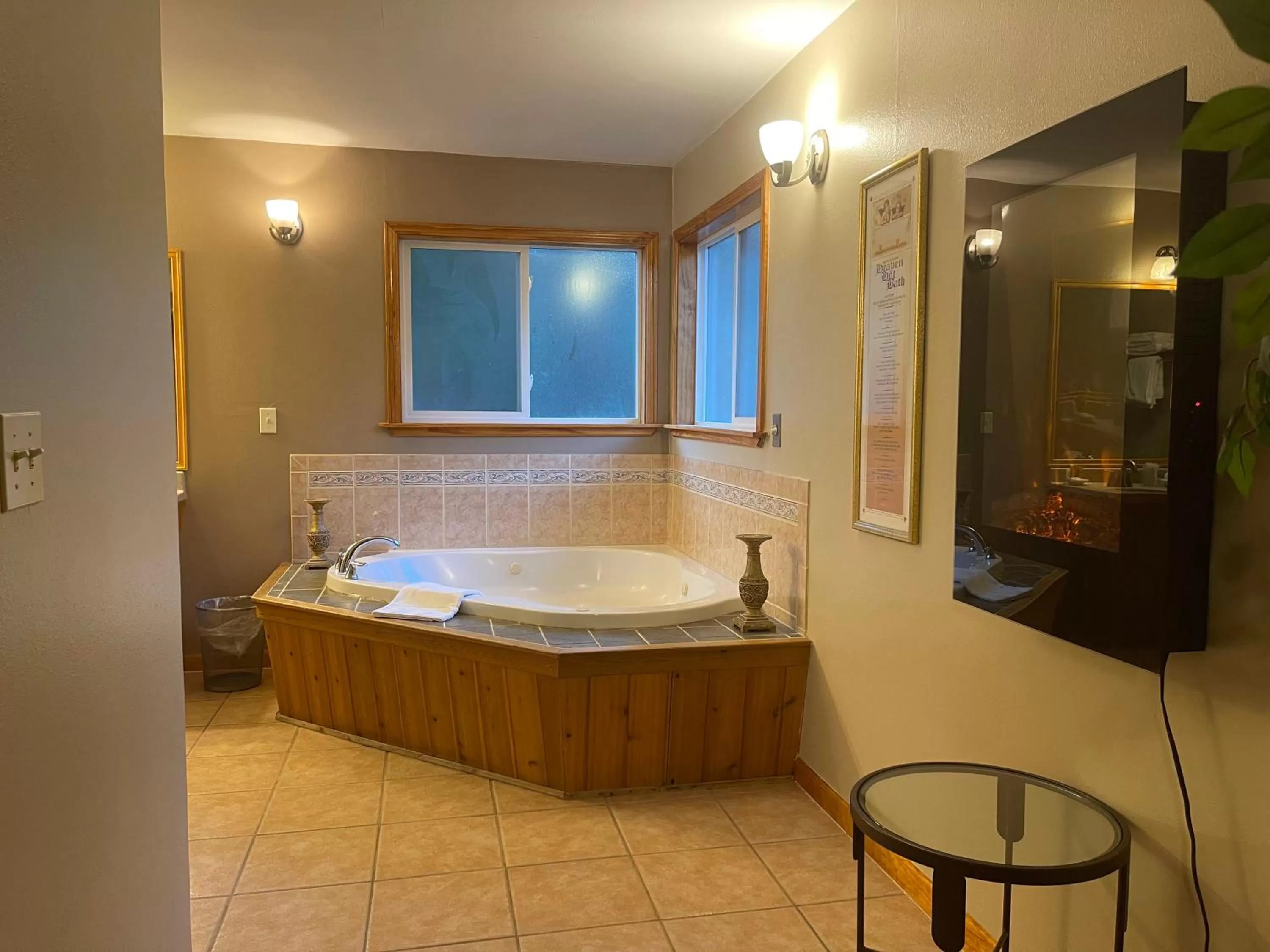 Bathroom in Pikes Peak Inn