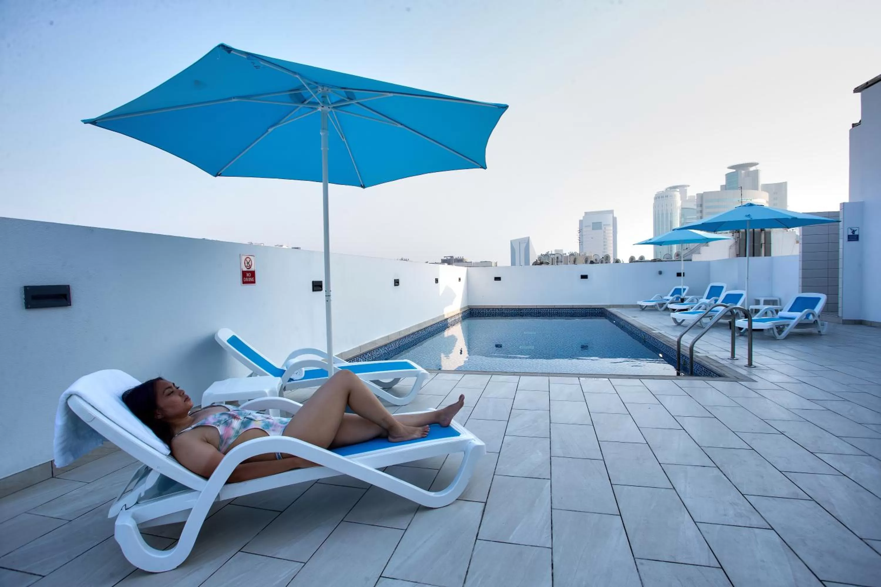 Swimming pool in City Avenue Al Reqqa Hotel