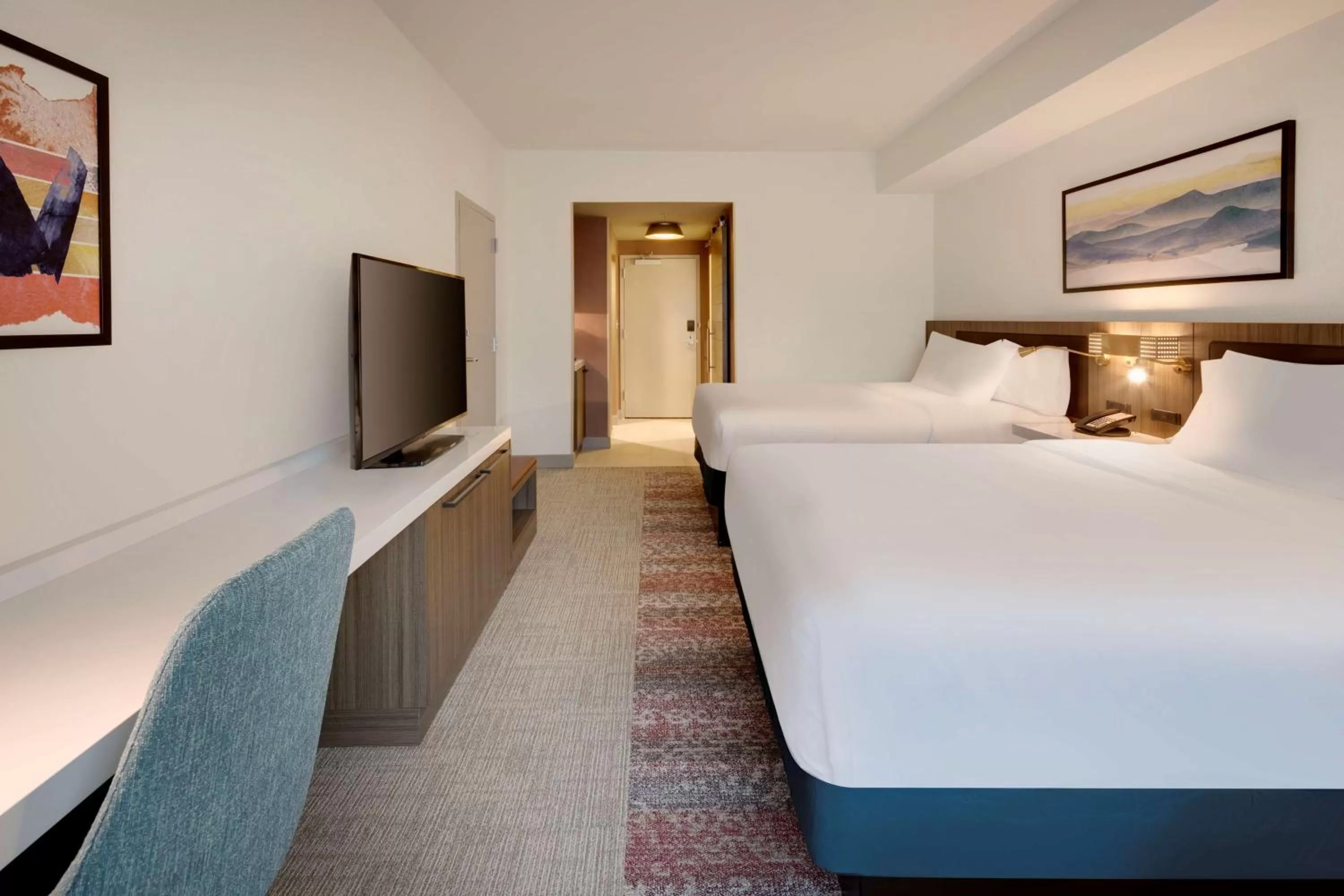 Bedroom, Bed in Hilton Garden Inn Haymarket