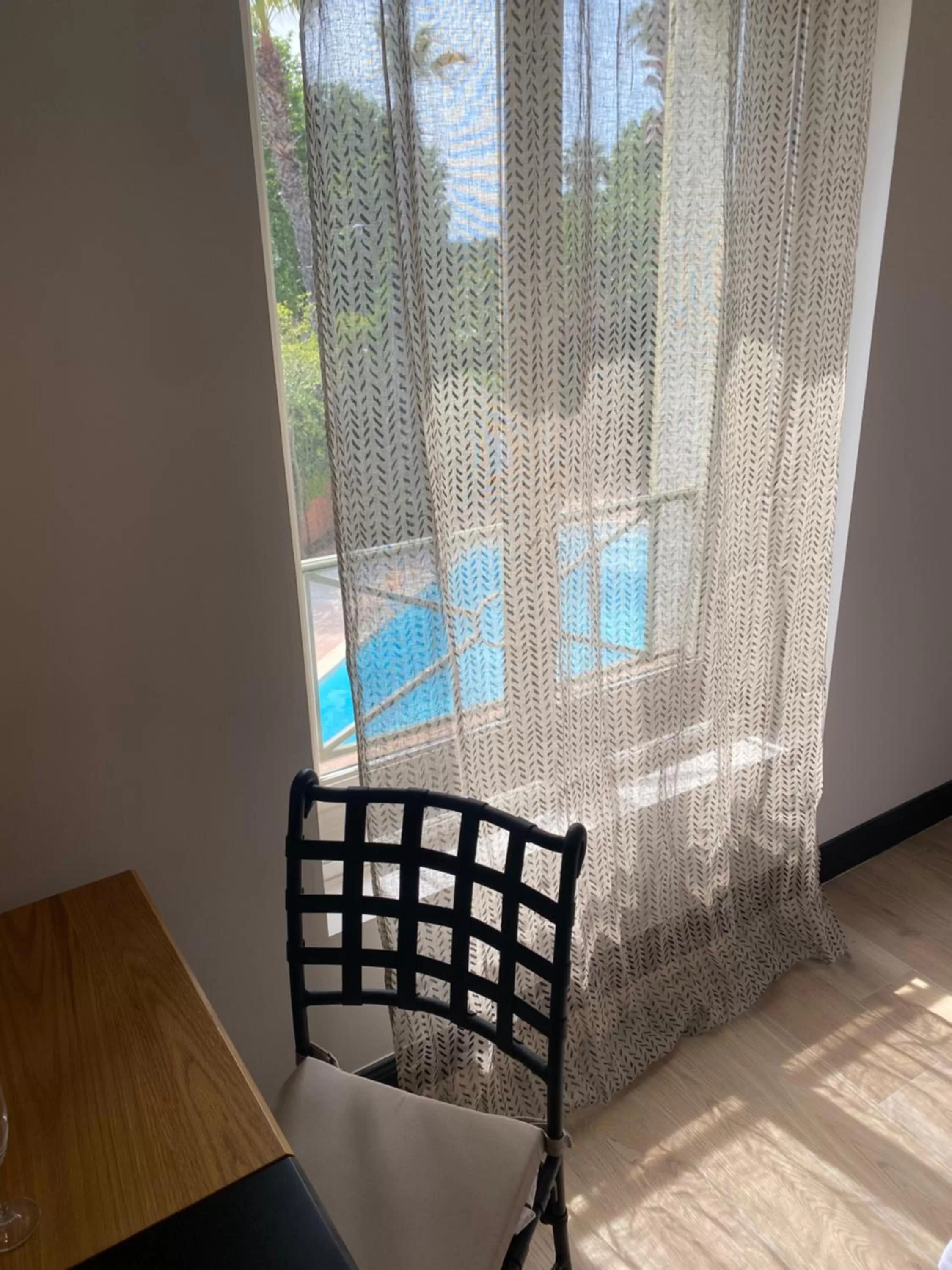 Photo of the whole room in Hôtel l'Arena