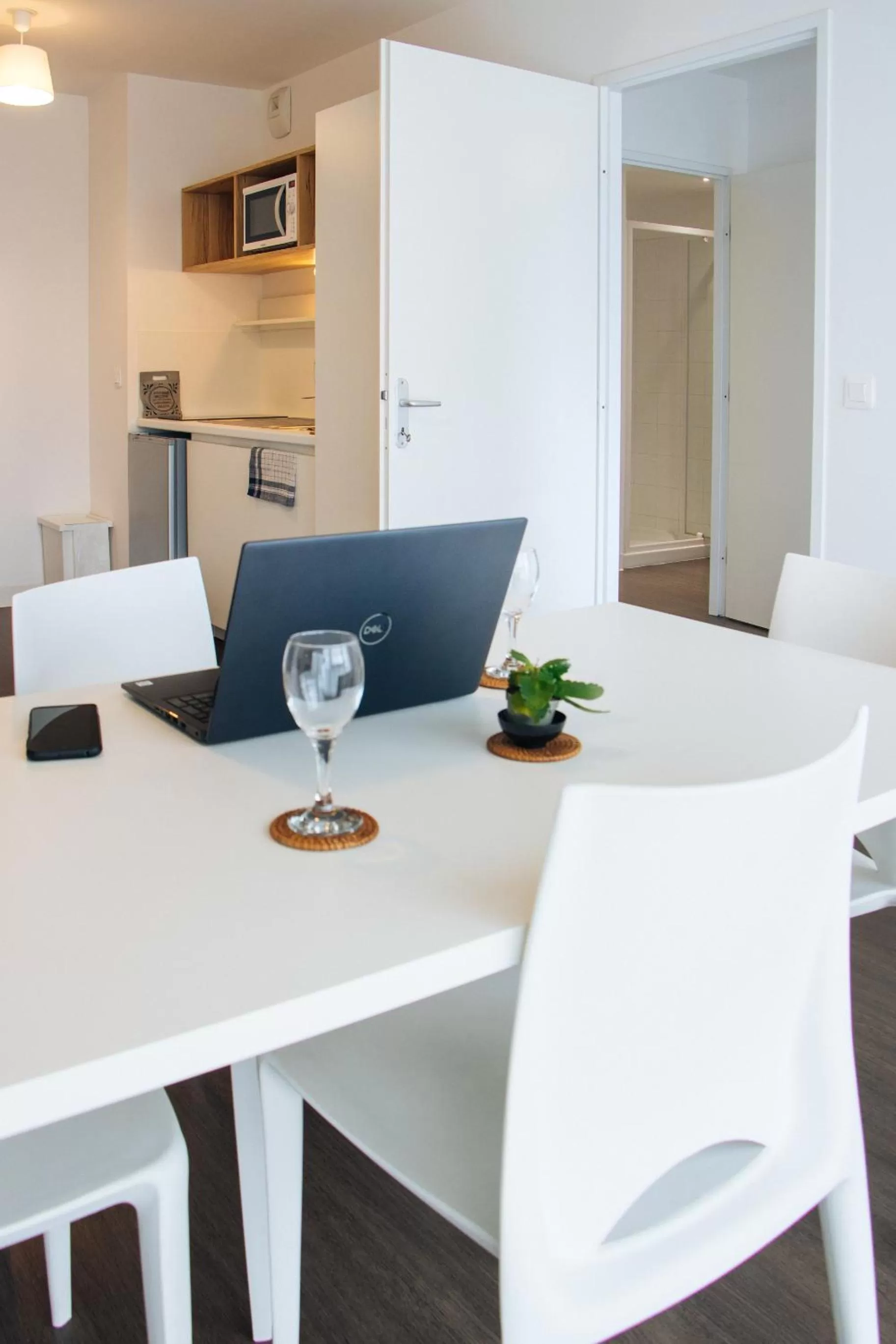 Dining Area in Twenty Business Flats Le Mans Ouest