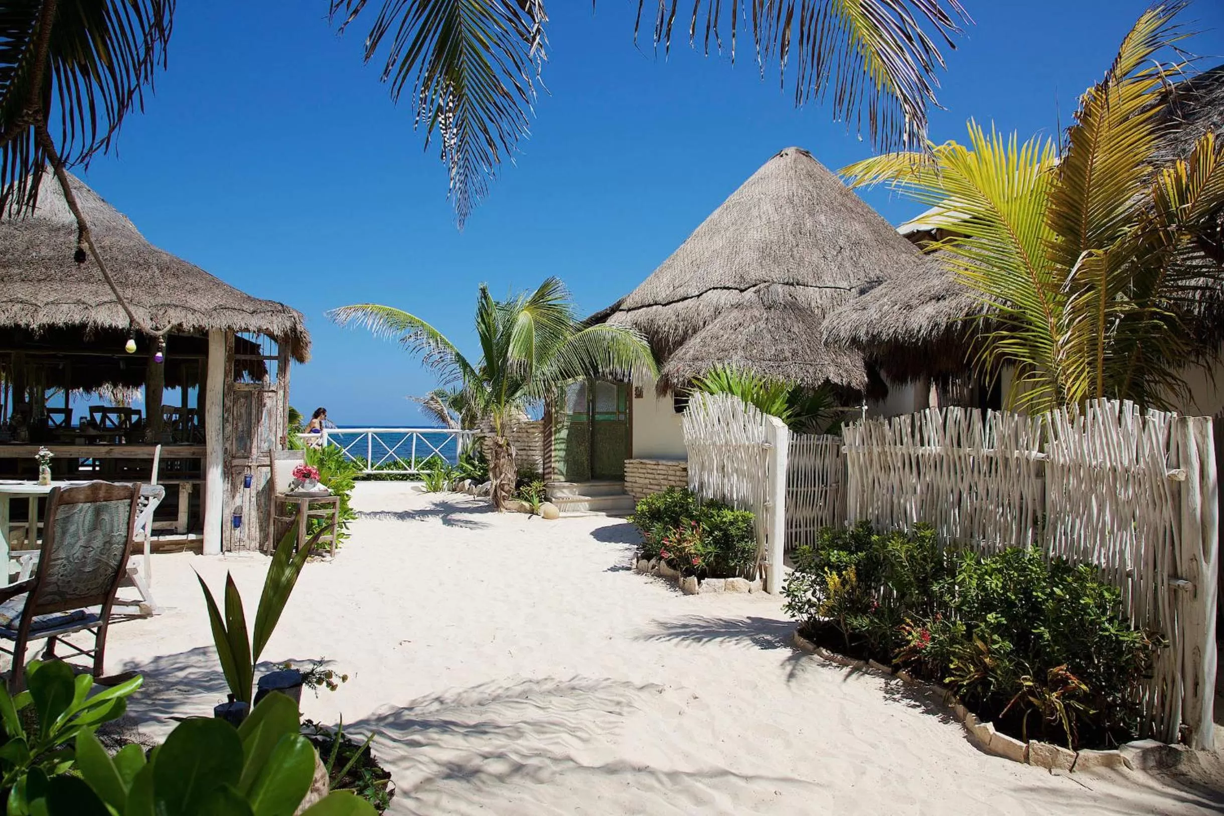 Property building in Punta Piedra Beach Posada