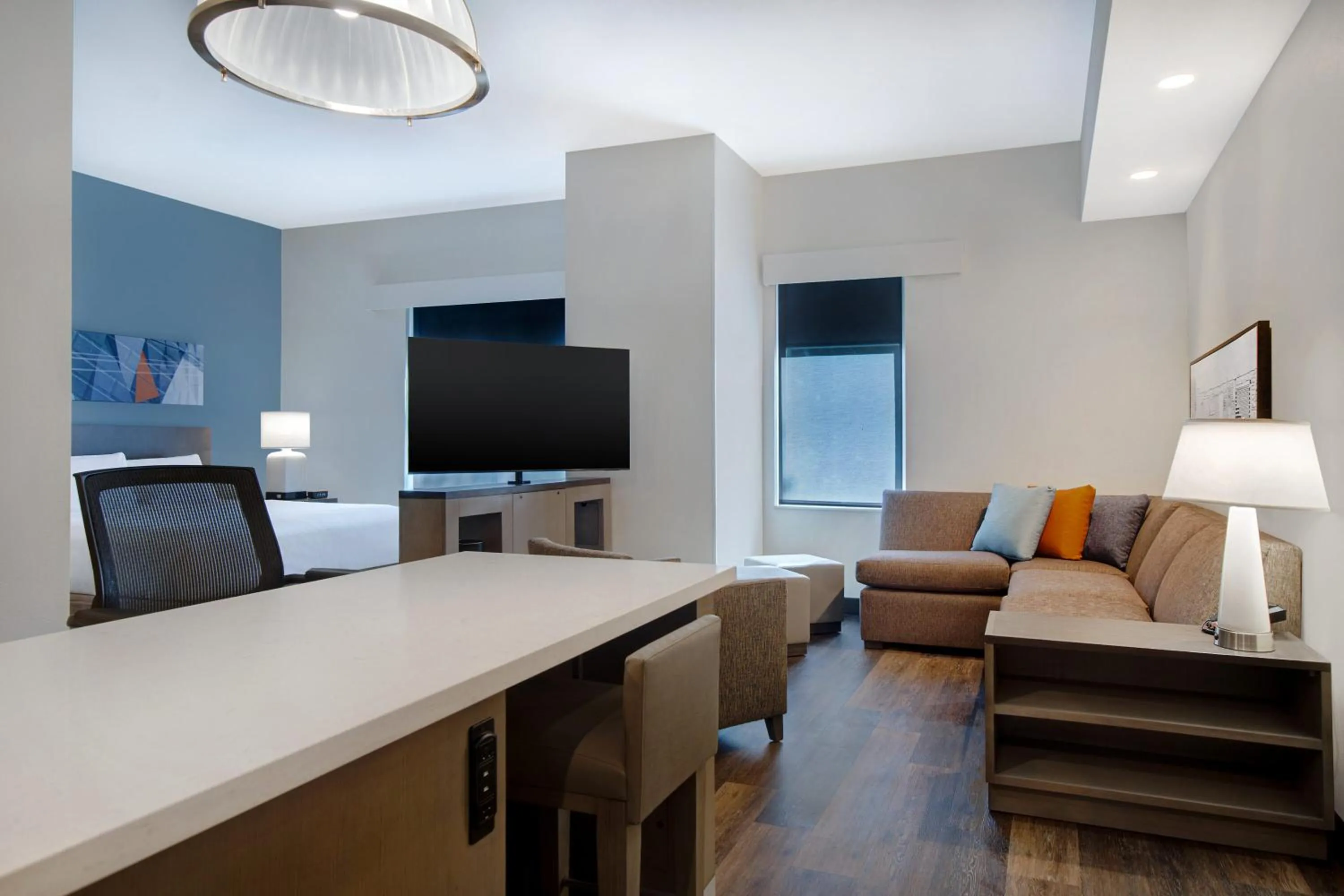 Bedroom in Hyatt House Mall Of America Msp Airport