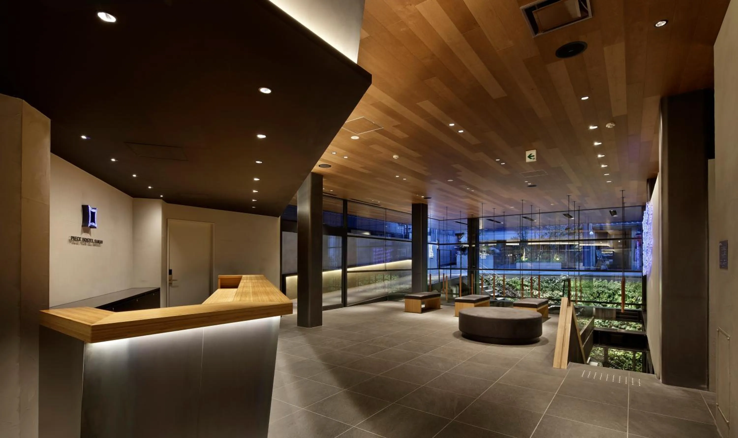 Communal lounge/ TV room in Piece Hostel Sanjo